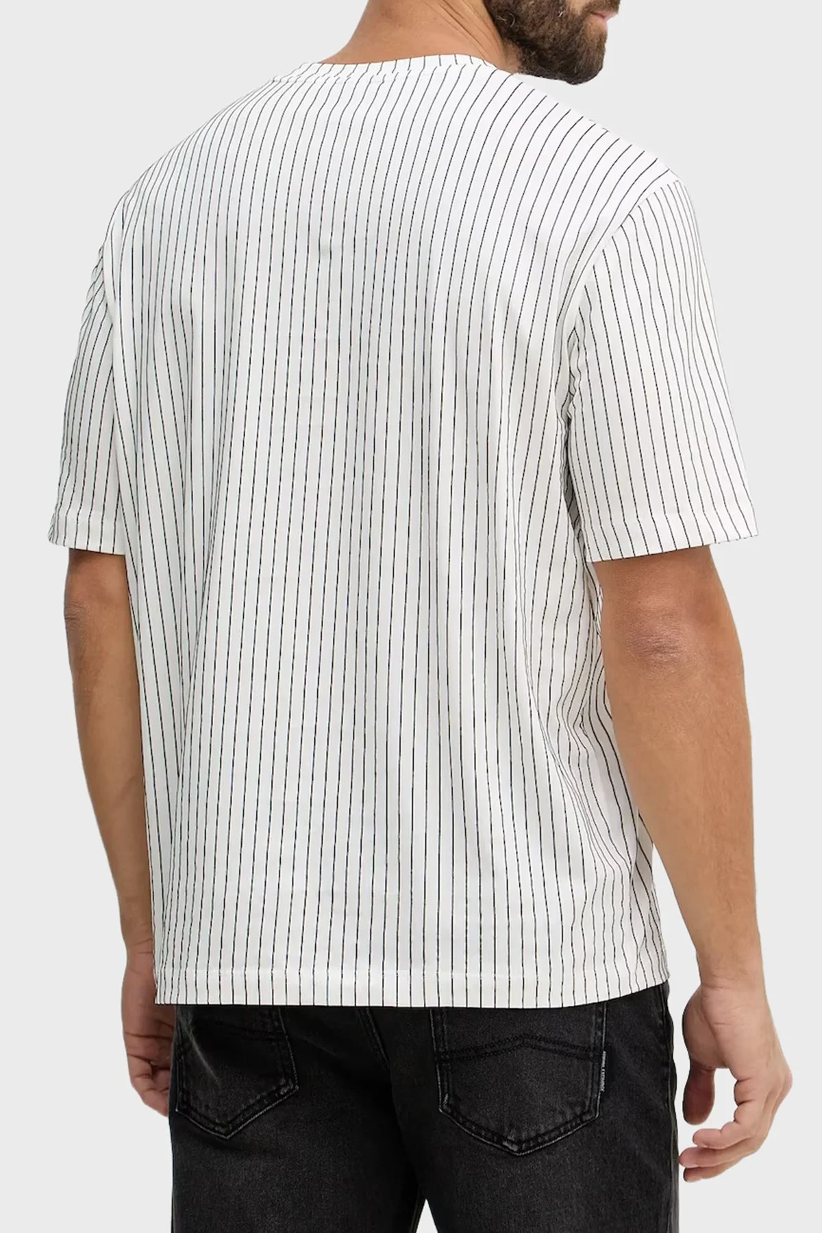 Armani Exchange Pamuklu Regular Fit Logolu Bisiklet Yaka Çizgili Erkek T Shirt XM001791 AF10356 F0158 SİYAH-BEYAZ - 3