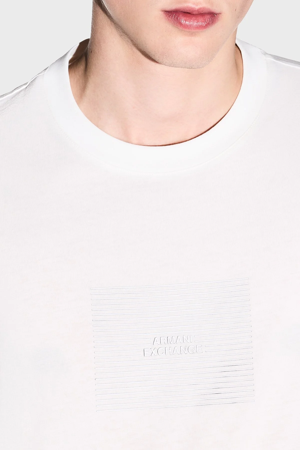 Armani Exchange Pamuklu Regular Fit Logolu Bisiklet Yaka Erkek T Shirt XM002456 AF10356 U0009 BEYAZ - 4