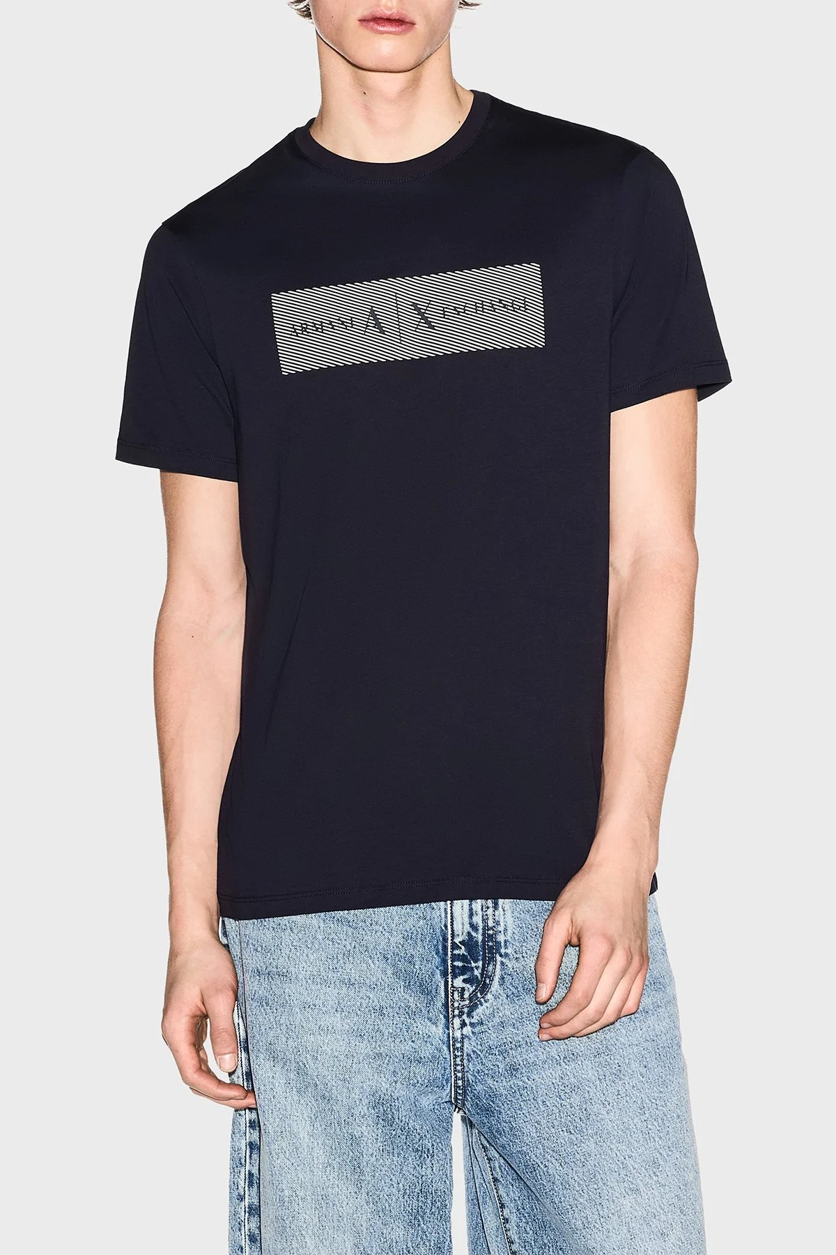 Armani Exchange Pamuklu Regular Fit Logolu Bisiklet Yaka Erkek T Shirt XM002472 AF10356 UB101 LACİVERT - 1