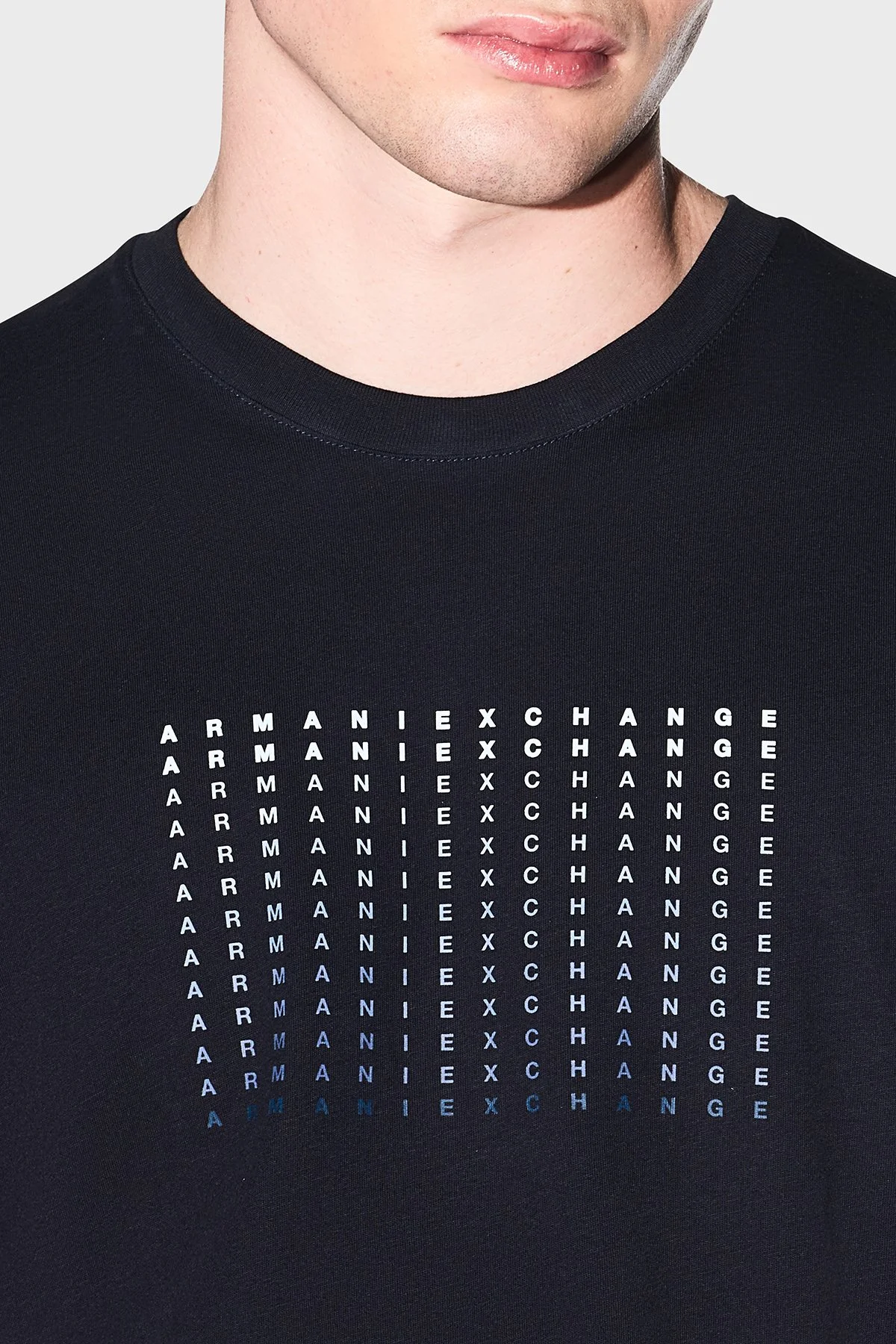 Armani Exchange Pamuklu Regular Fit Logolu Bisiklet Yaka Erkek T Shirt XM002519 AF10334 UB101 LACİVERT - 4