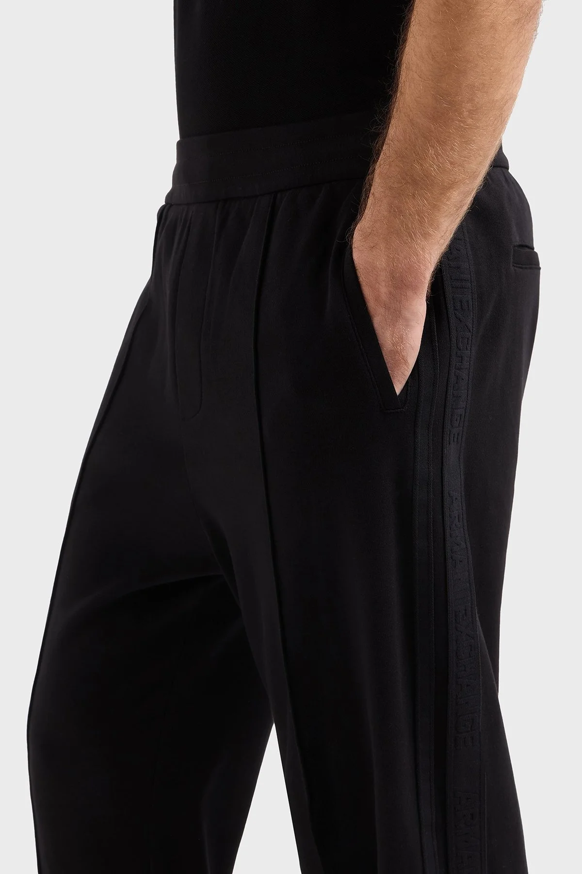 Armani Exchange Pamuklu Regular Fit Normal Bel Düz Paça Çimalı Jogger Erkek Pantolon XM000308 AF10365 UC001 SİYAH - 8