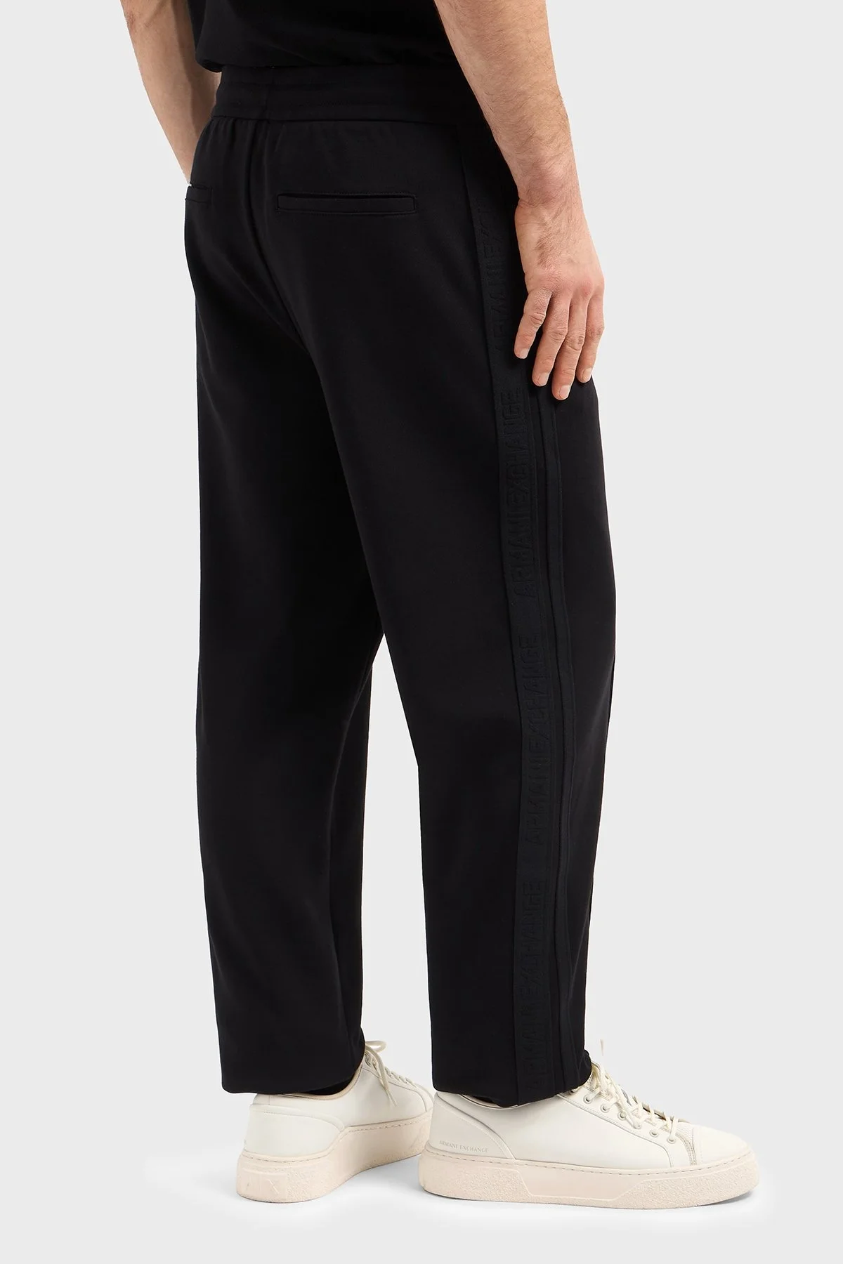 Armani Exchange Pamuklu Regular Fit Normal Bel Düz Paça Çimalı Jogger Erkek Pantolon XM000308 AF10365 UC001 SİYAH - 9