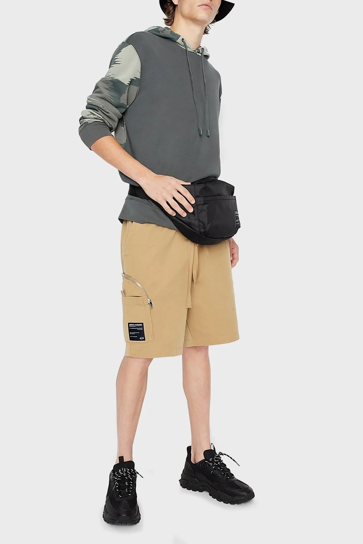 Armani Exchange Pamuklu Regular Fit Streç Kargo Erkek Bermuda 3LZS16 ZNCBZ 1721 BEJ - 2