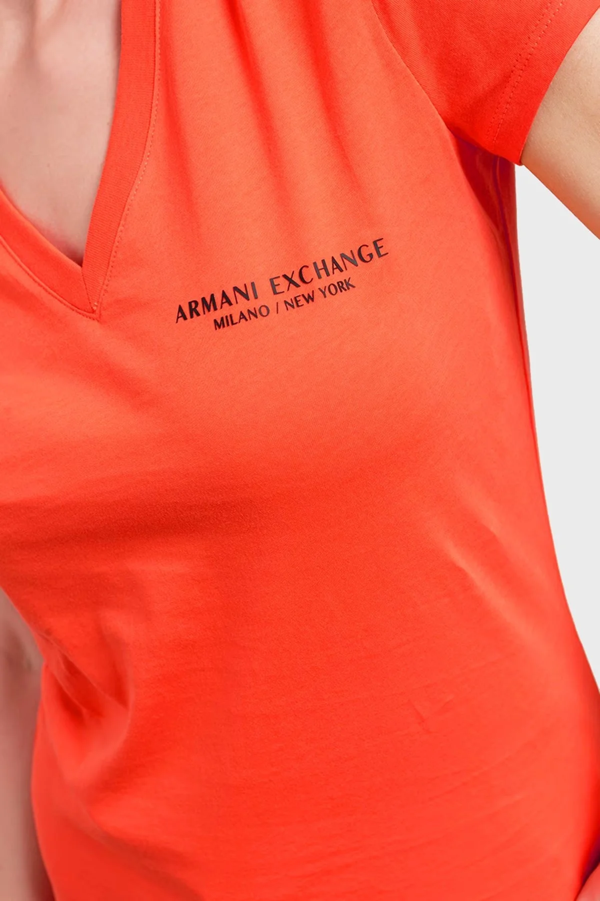 Armani Exchange Pamuklu Regular Fit V Yaka Bayan T Shirt 8NYT81 YJG3Z 1695 TURUNCU - 4