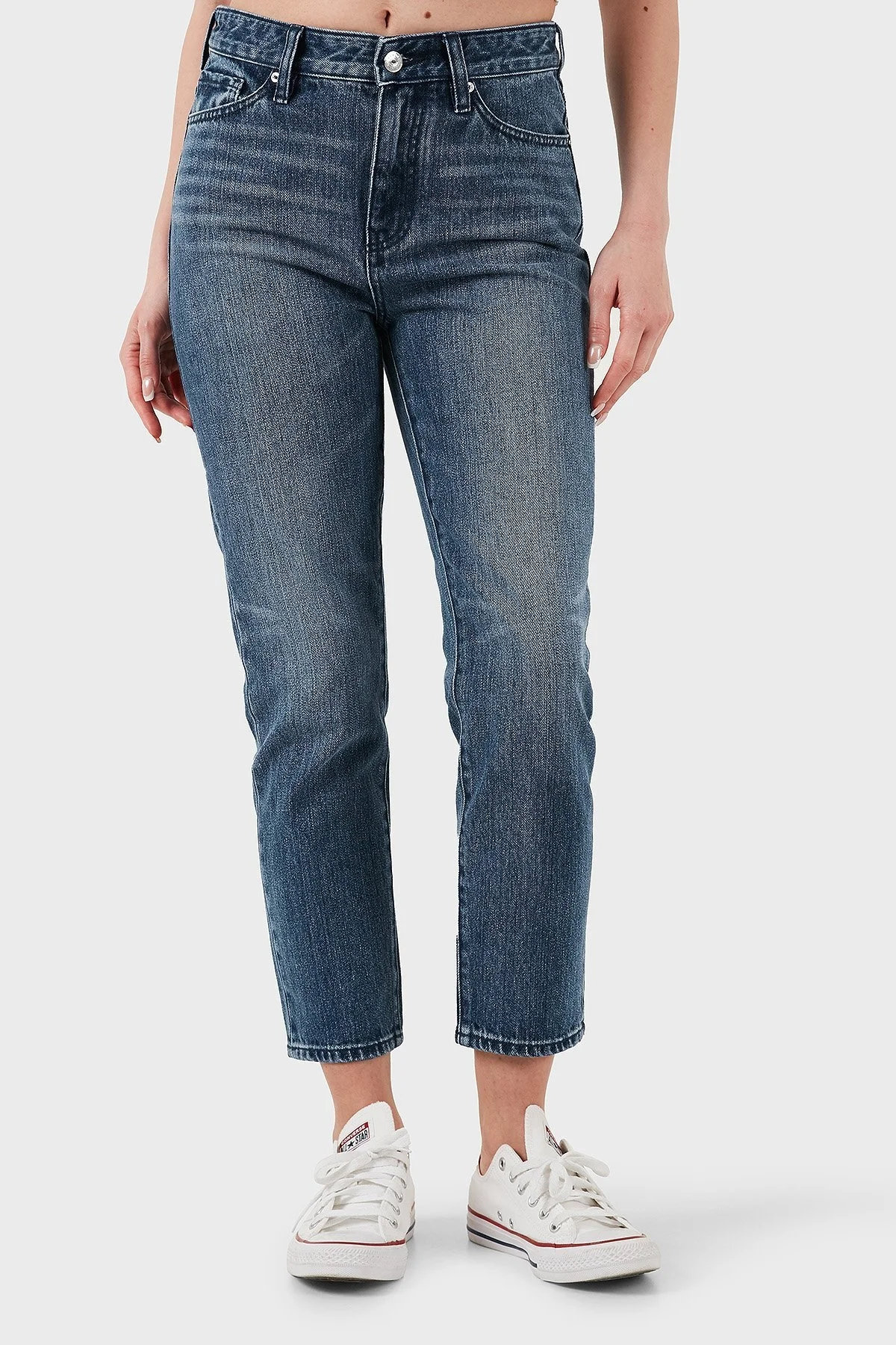 Armani Exchange Pamuklu Relaxed Fit Yüksek Bel Düz Paça Jeans Bayan Kot Pantolon XW000073 AF12845 MB001 LACİVERT - 8