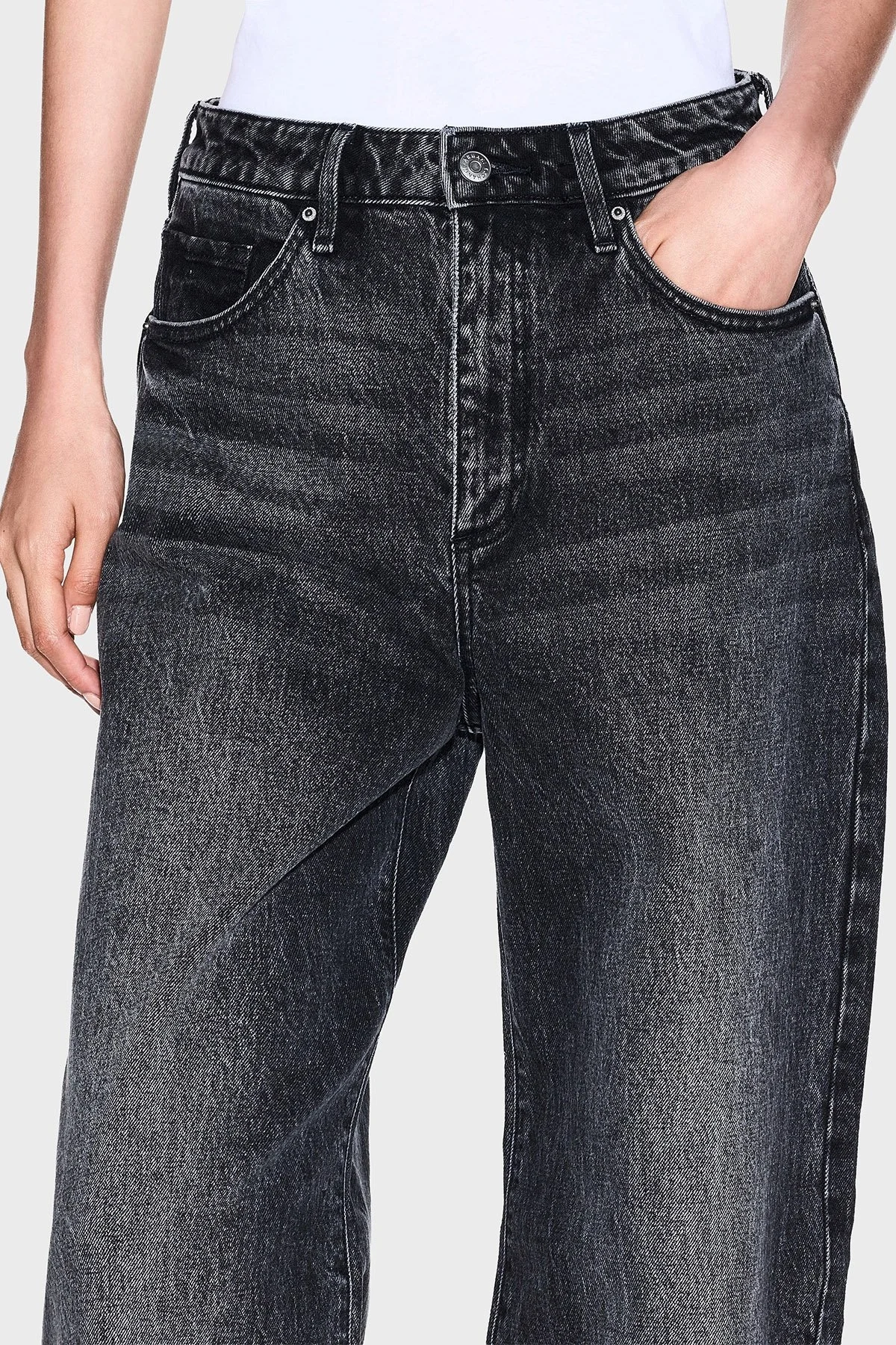 Armani Exchange Pamuklu Relaxed Fit Yüksek Bel Geniş Paça Jeans Bayan Kot Pantolon XW000100 AF16084 MC002 SİYAH - 4