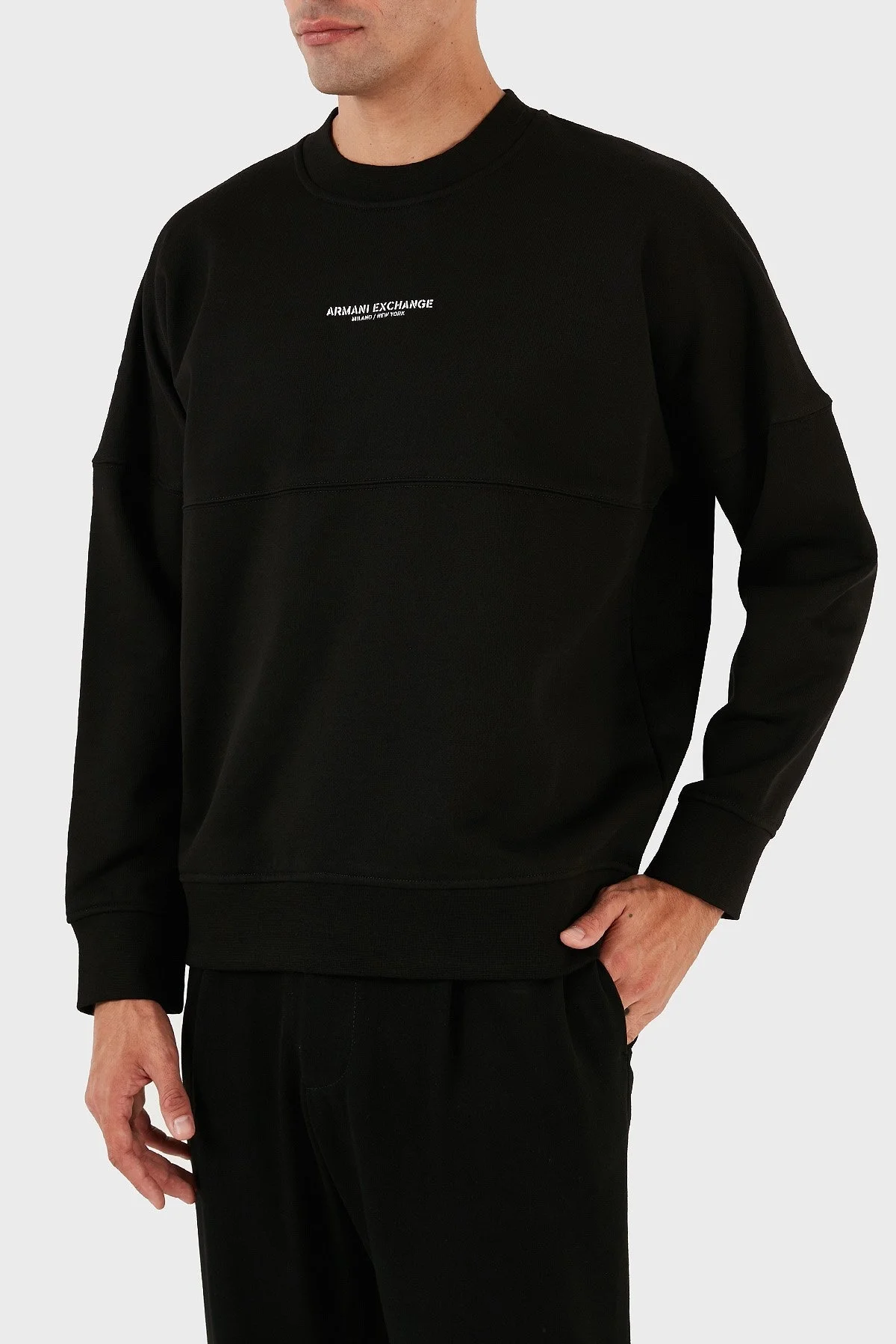 Armani Exchange Pamuklu Sırt Baskılı Bisiklet Yaka Relaxed Fit Erkek Sweat 6RZMLG ZJ4XZ 22CG SİYAH-BEYAZ - 3