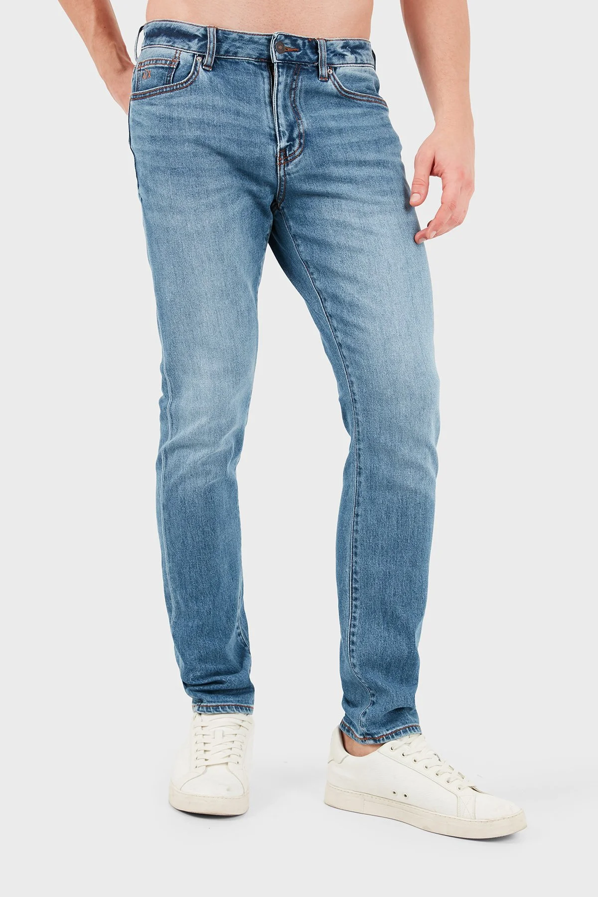 Armani Exchange Pamuklu Slim Fit Dar Paça Jeans Erkek Kot Pantolon XM000070 AF28150 MB002 Lacivert - 5