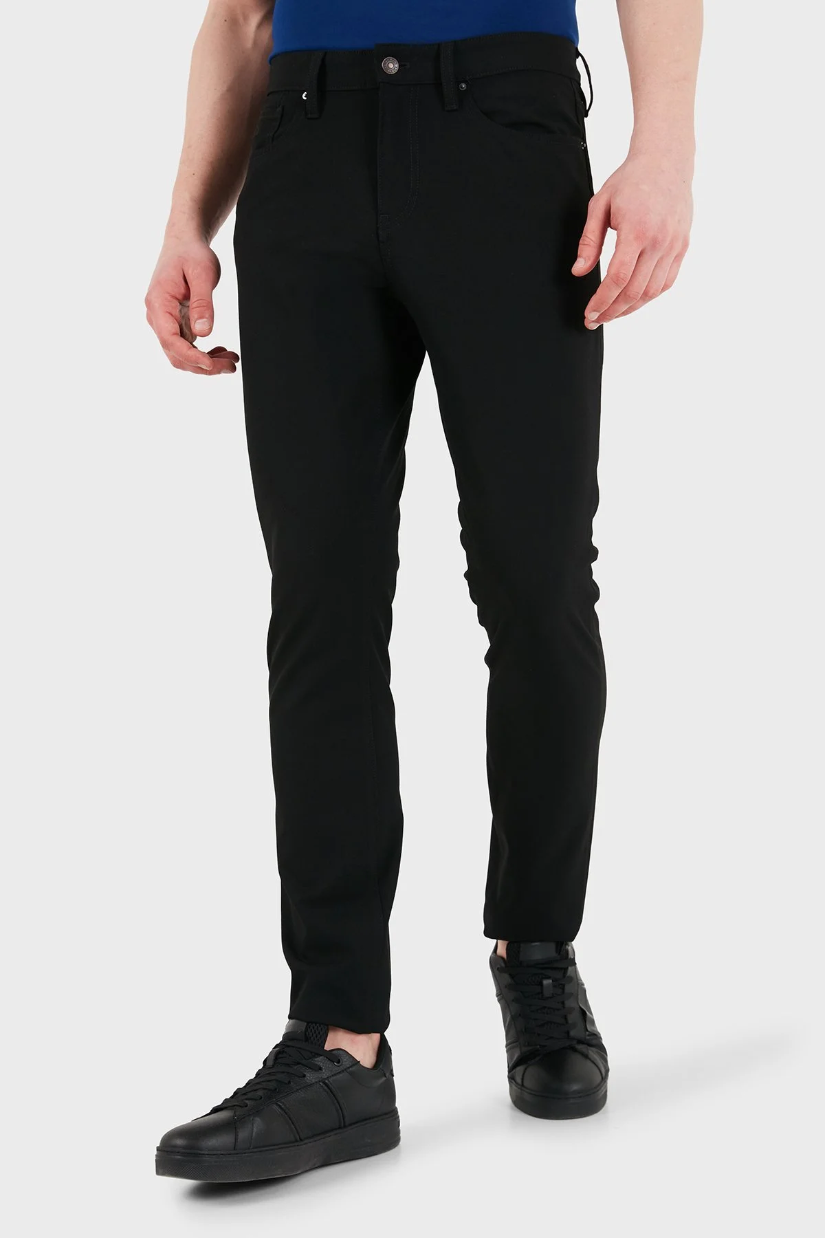 Armani Exchange Pamuklu Slim Fit Normal Bel Jeans Erkek Kot Pantolon XM000070 AF25462 UC001 SİYAH - 4