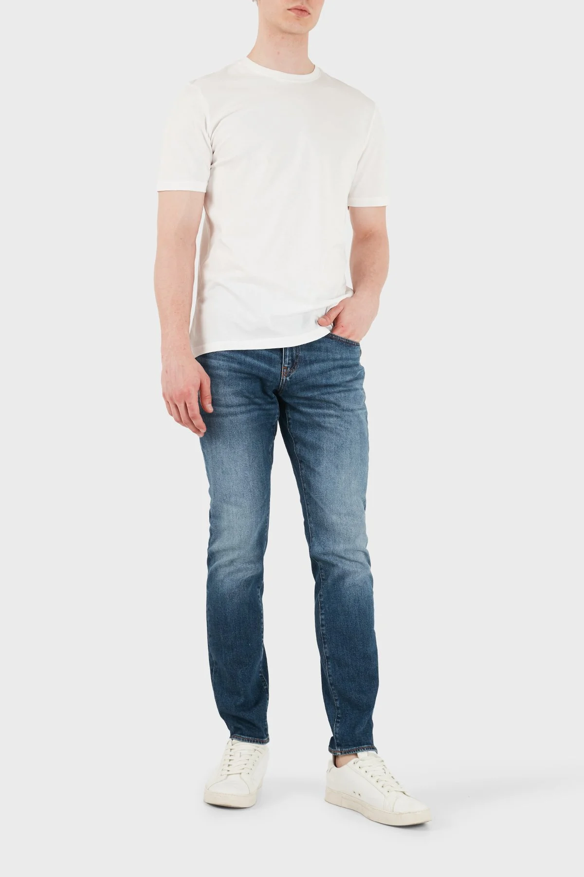 Armani Exchange Pamuklu Slim Fit Normal Bel Jeans Erkek Kot Pantolon XM000070 AF25868 MB002 MAVİ - 2