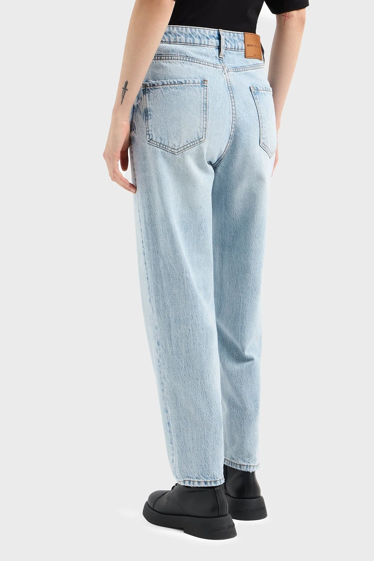 Armani Exchange Pamuklu Tapered Fit Daralan Paça Jeans Bayan Kot Pantolon XW000128 AF12860 MB001 AÇIK MAVİ - 8