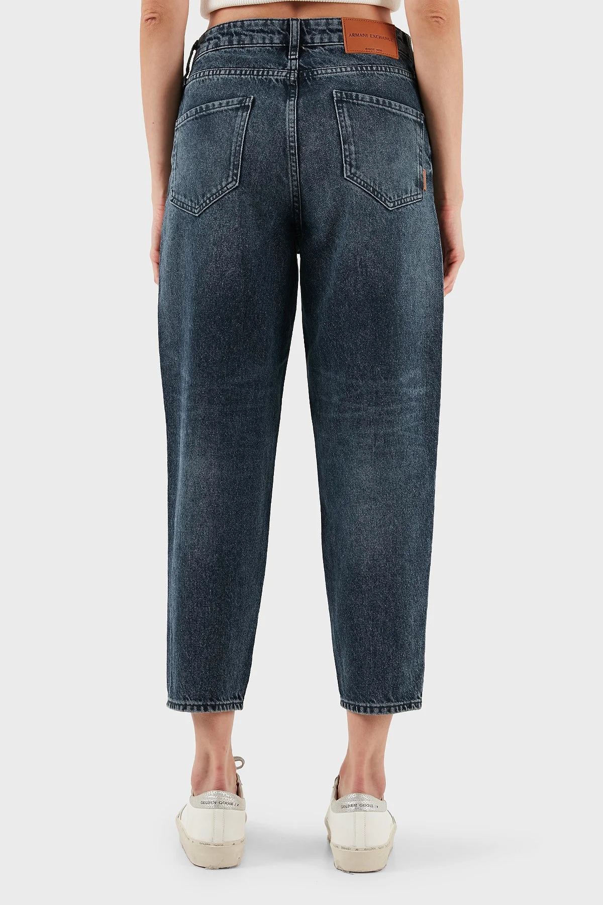 Armani Exchange Pamuklu Tapered Fit Normal Bel Daralan Paça Jeans Bayan Kot Pantolon XW000128 AF14471 MB001 BEJ - 3