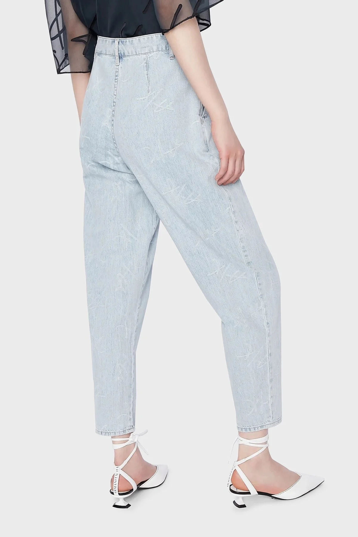 Armani Exchange Pamuklu Yüksek Bel Düz Paça Mom Fit Balon Jeans Bayan Kot Pantolon 3RYP62 Y1NZZ 05GY AÇIK MAVİ - 2