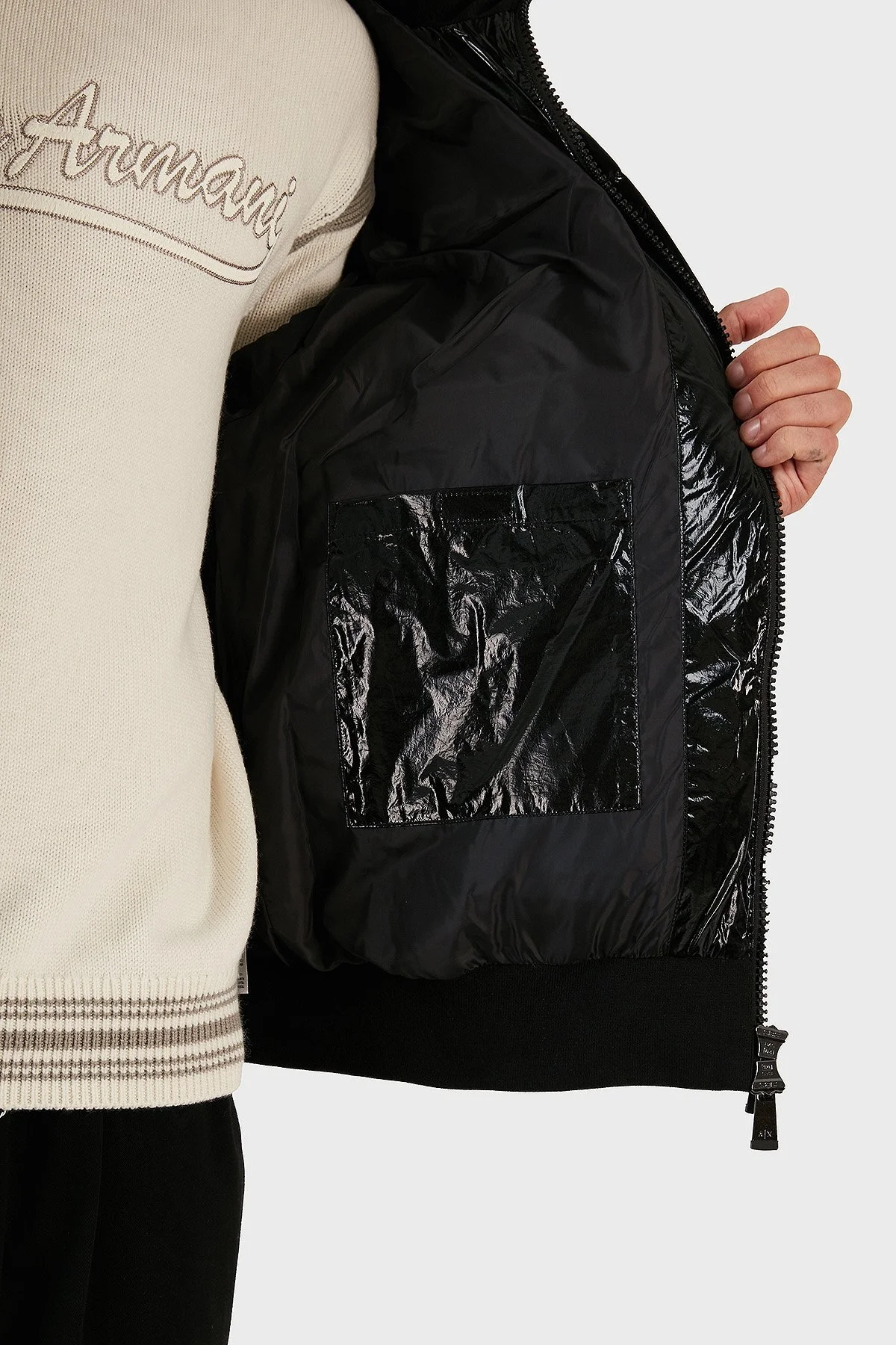 Armani Exchange Parlak Görünümlü Dik Yaka Regular Fit Erkek Mont 6RZB45 ZNPTZ 1200 SİYAH - 4