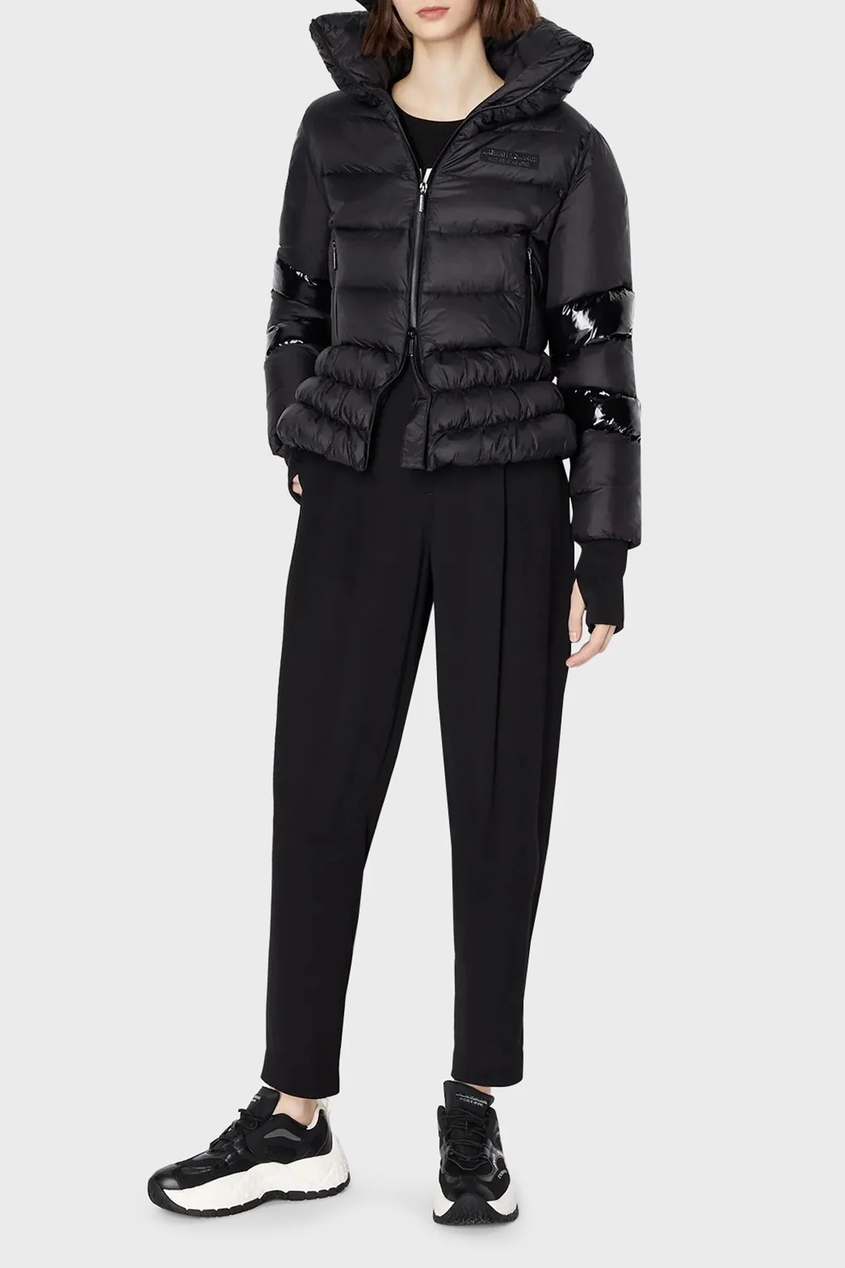 Armani Exchange Parmak Delikli Manşetli Balıkçı Yaka Şişme Bayan Mont 6RYB19 YN4MZ 1200 SİYAH - 3