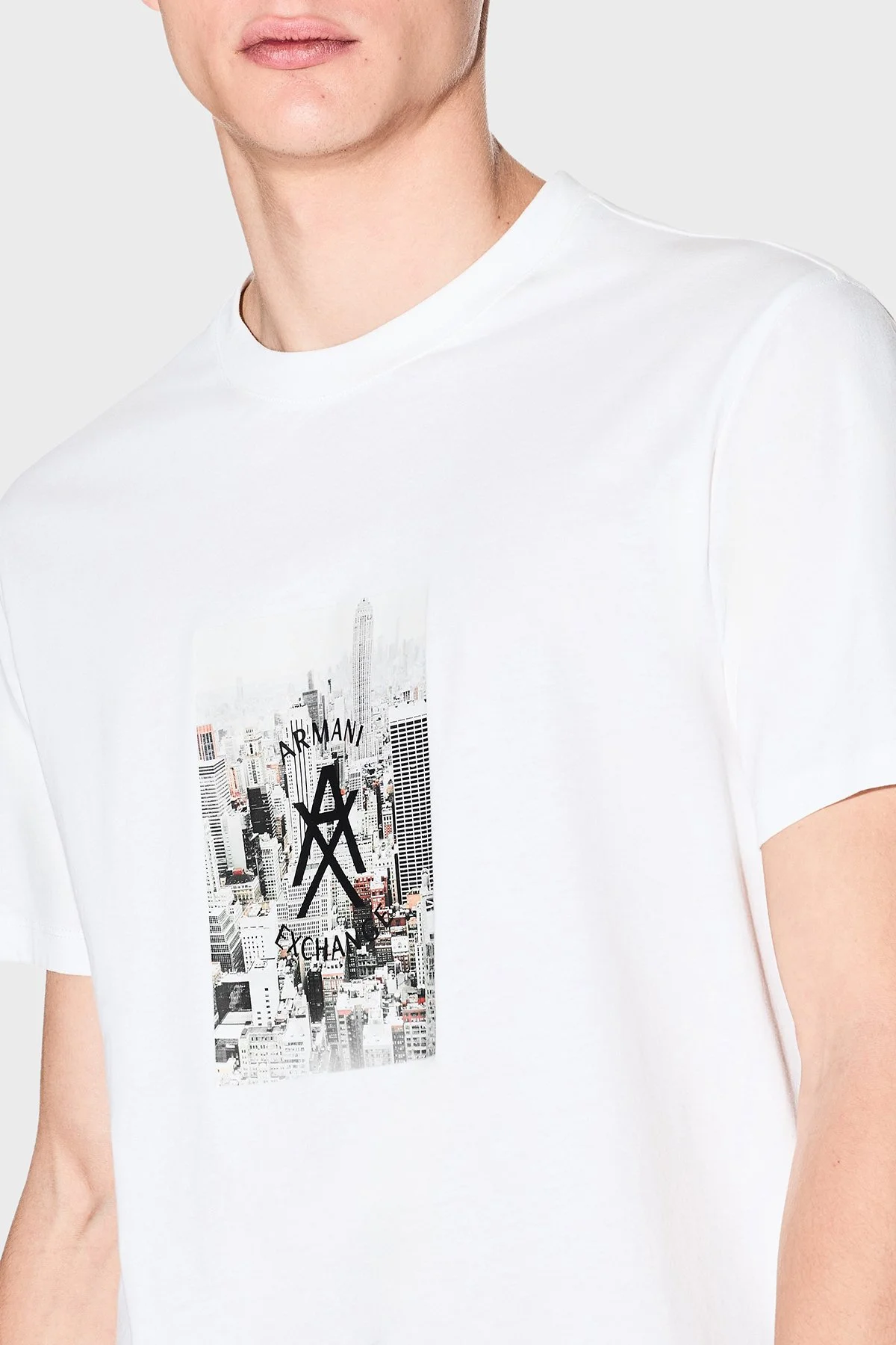 Armani Exchange Printed Cotton Regular Fit Crew Neck Men's T-Shirt XM002214 AF10356 U0009 White - 3