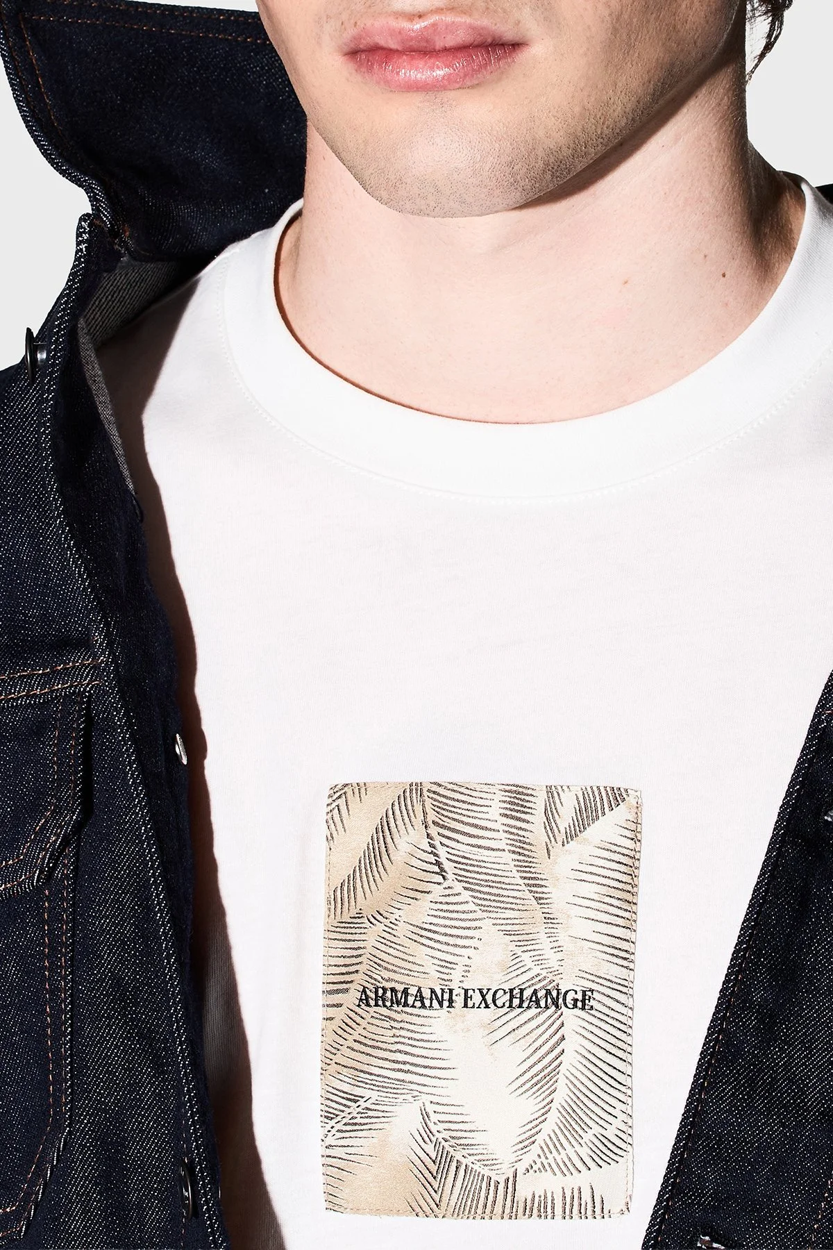 Armani Exchange Printed Cotton Regular Fit Crew Neck Men's T-Shirt XM002501 AF10356 U0009 Ecru - 4