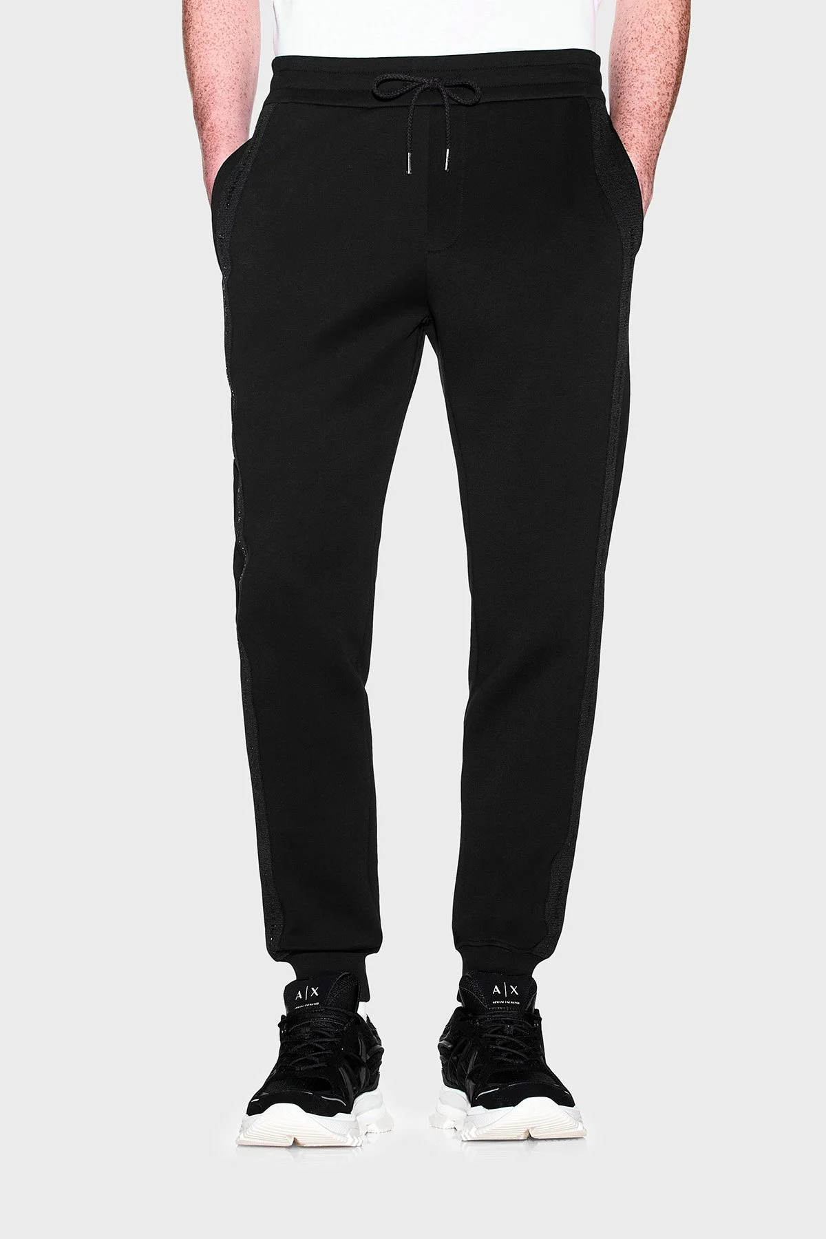 Armani Exchange Regular Fit Belden Bağlamalı Lastikli Paça Erkek Pantolon XM003145 AF13047 UC001 Siyah - 1