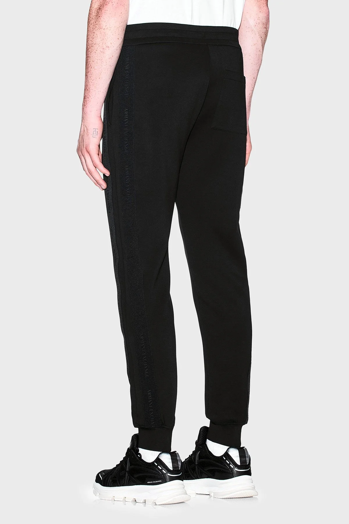 Armani Exchange Regular Fit Belden Bağlamalı Lastikli Paça Erkek Pantolon XM003145 AF13047 UC001 Siyah - 3