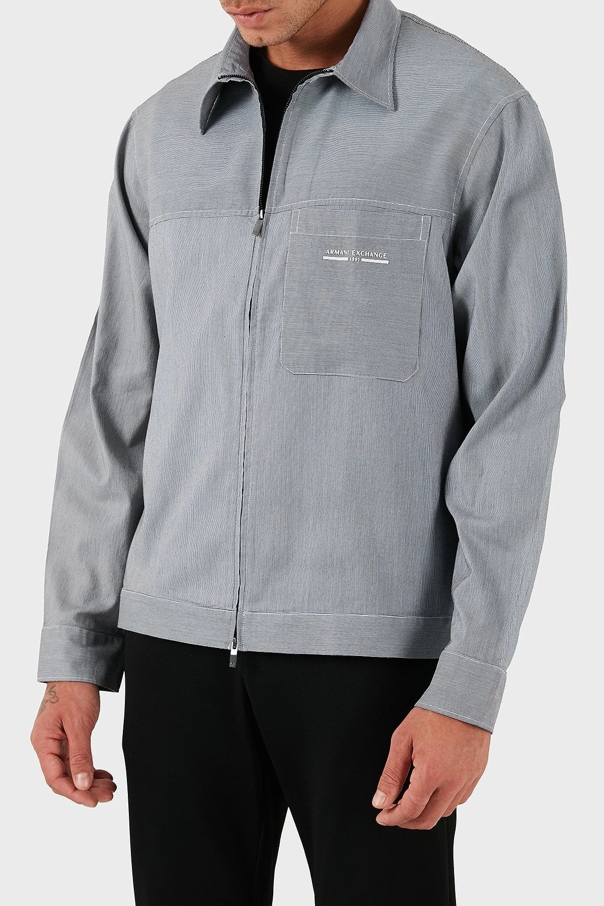 Armani Exchange Regular Fit Ceket Yaka Fermuarlı Logolu Erkek Gömlek Ceket XM000956 AF10256 FB078 LACİVERT-BEYAZ - 6