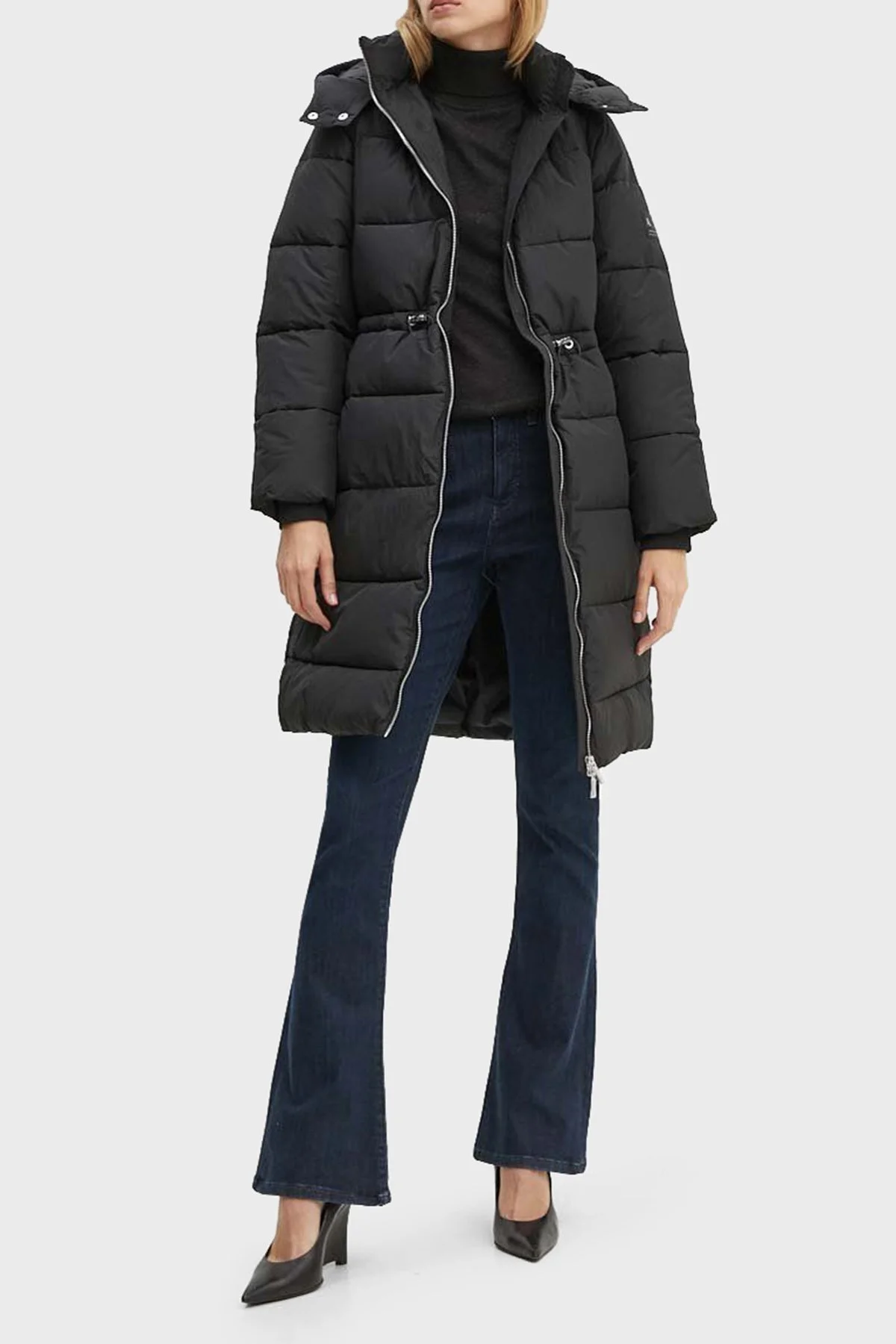 Armani Exchange Regular Fit Çıkarılabilir Kapüşonlu Şişme Bayan Mont XW000026 AF10248 UC001 SİYAH - 8