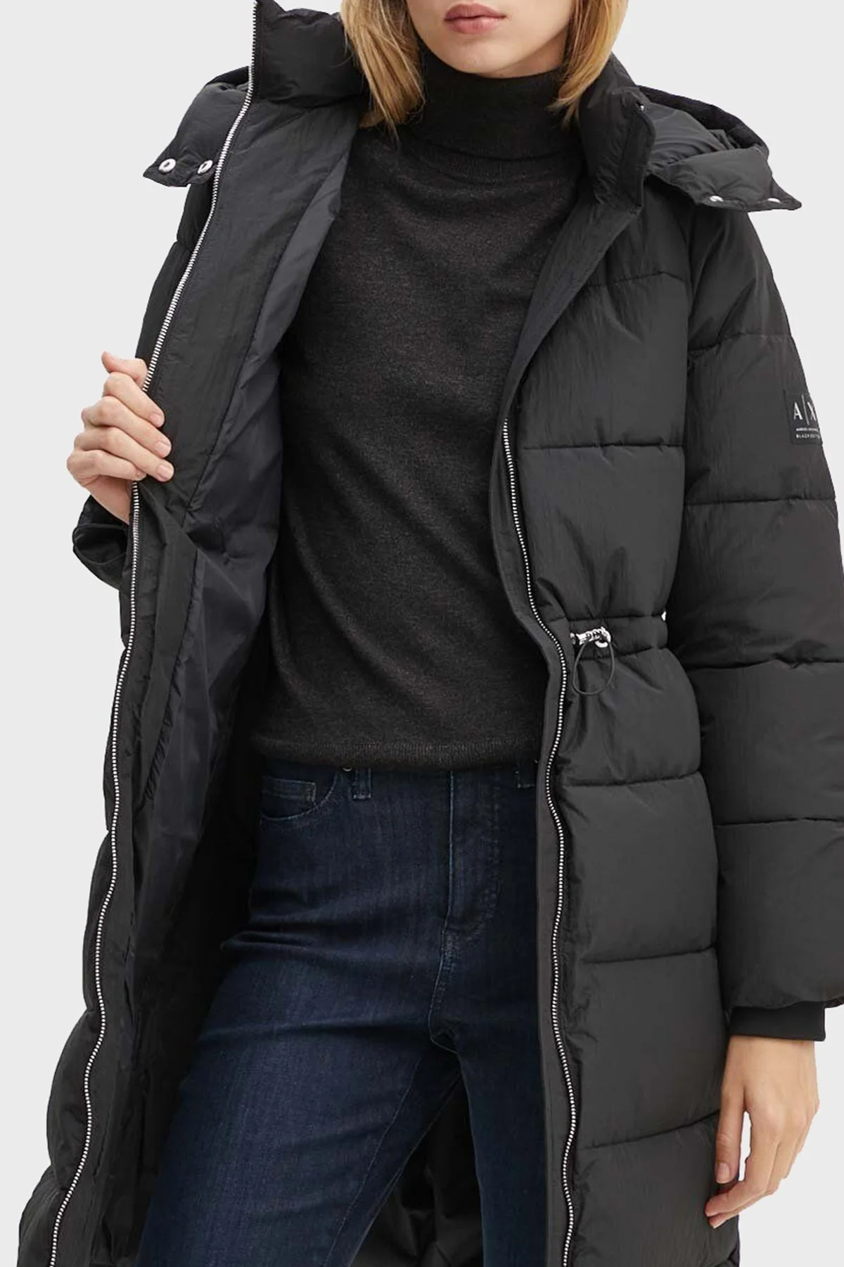 Armani Exchange Regular Fit Çıkarılabilir Kapüşonlu Şişme Bayan Mont XW000026 AF10248 UC001 SİYAH - 10