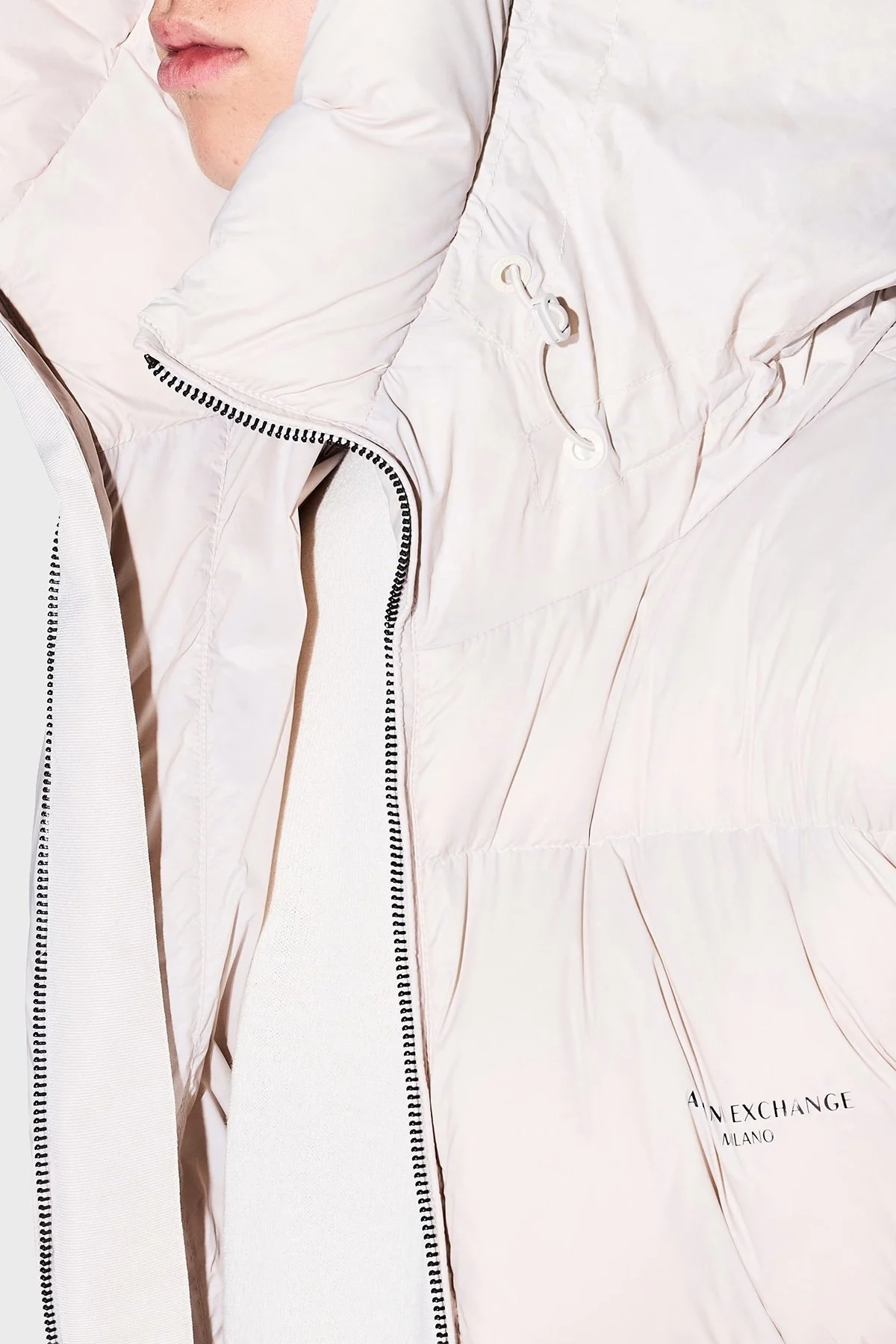 Armani Exchange Regular Fit Kapüşonlu Dik Yaka Kapitoneli Şişme Erkek Mont XM001115 AF16589 U1013 PUDRA - 4