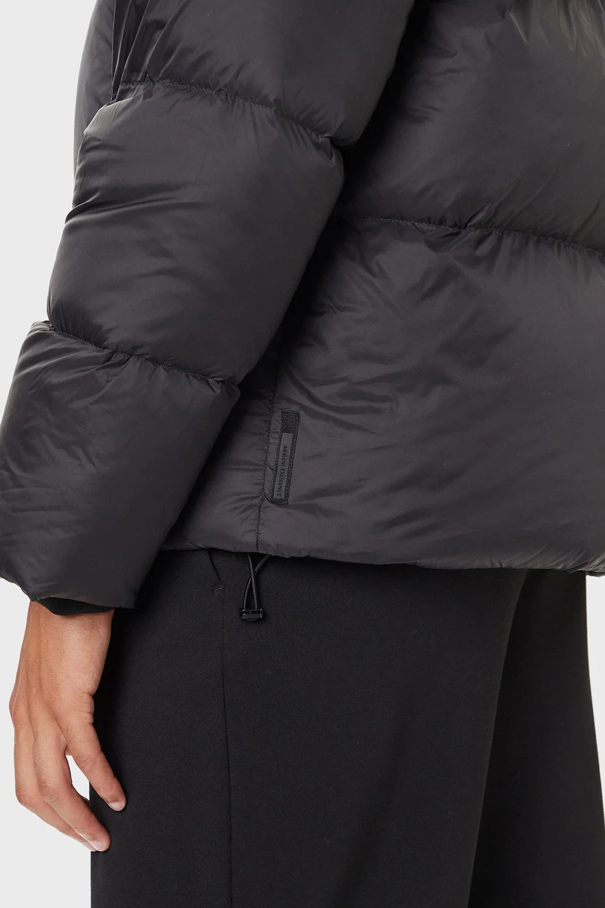 Armani Exchange Regular Fit Kapüşonlu Dik Yaka Kapitoneli Şişme Erkek Mont XM001115 AF16589 UC001 SİYAH - 6