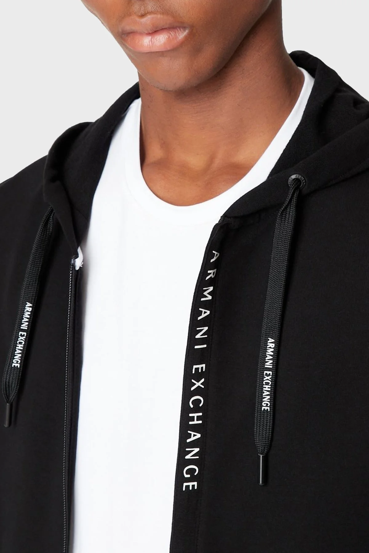 Armani Exchange Regular Fit Kapüşonlu Fermuarlı Pamuklu Erkek Sweat 8NZM82 ZJH3Z 1200 SİYAH - 3