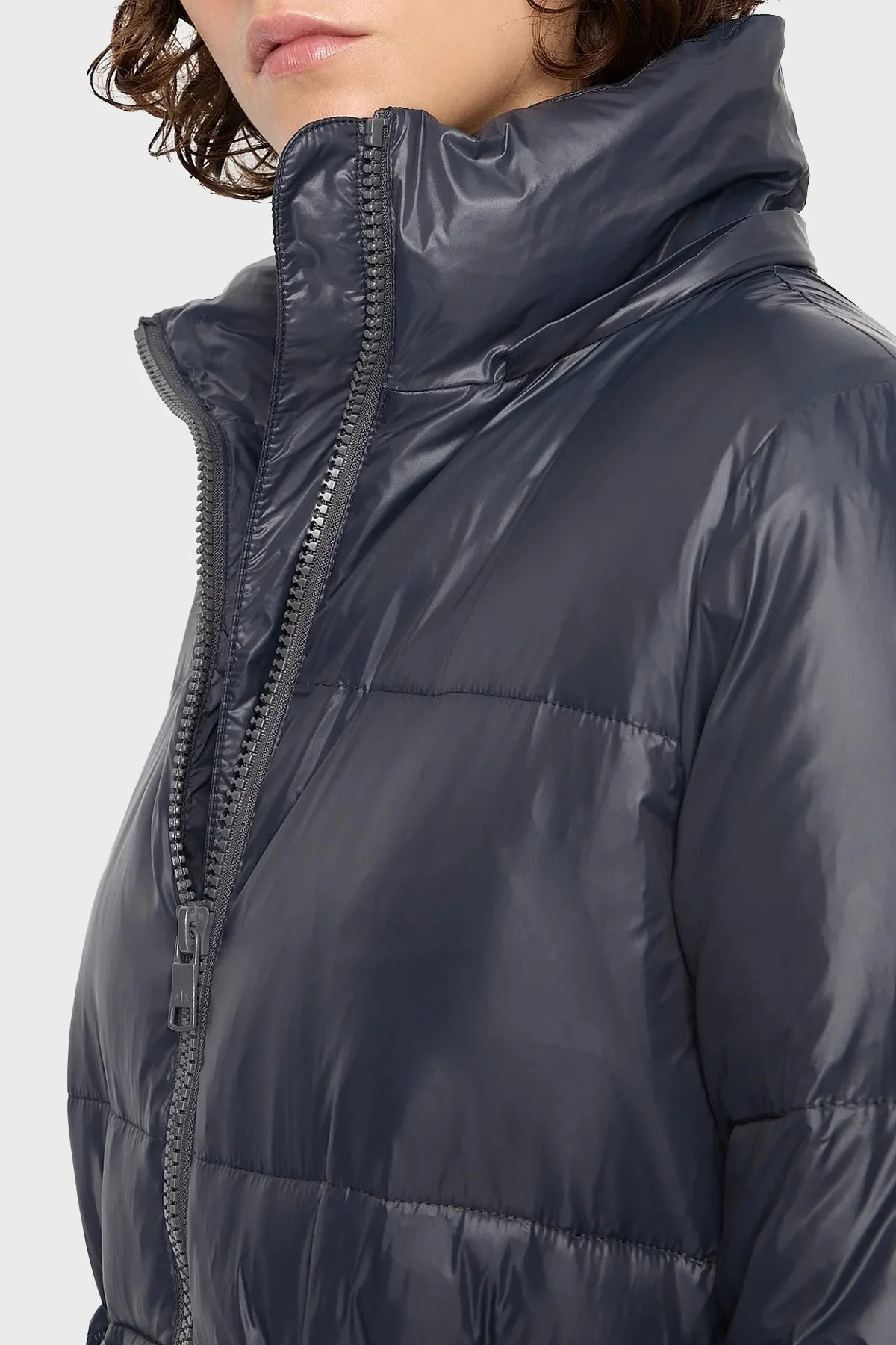 Armani Exchange Regular Fit Kapüşonlu Uzun Şişme Bayan Mont 6RYL24 YN4NZ 1990 FÜME - 4