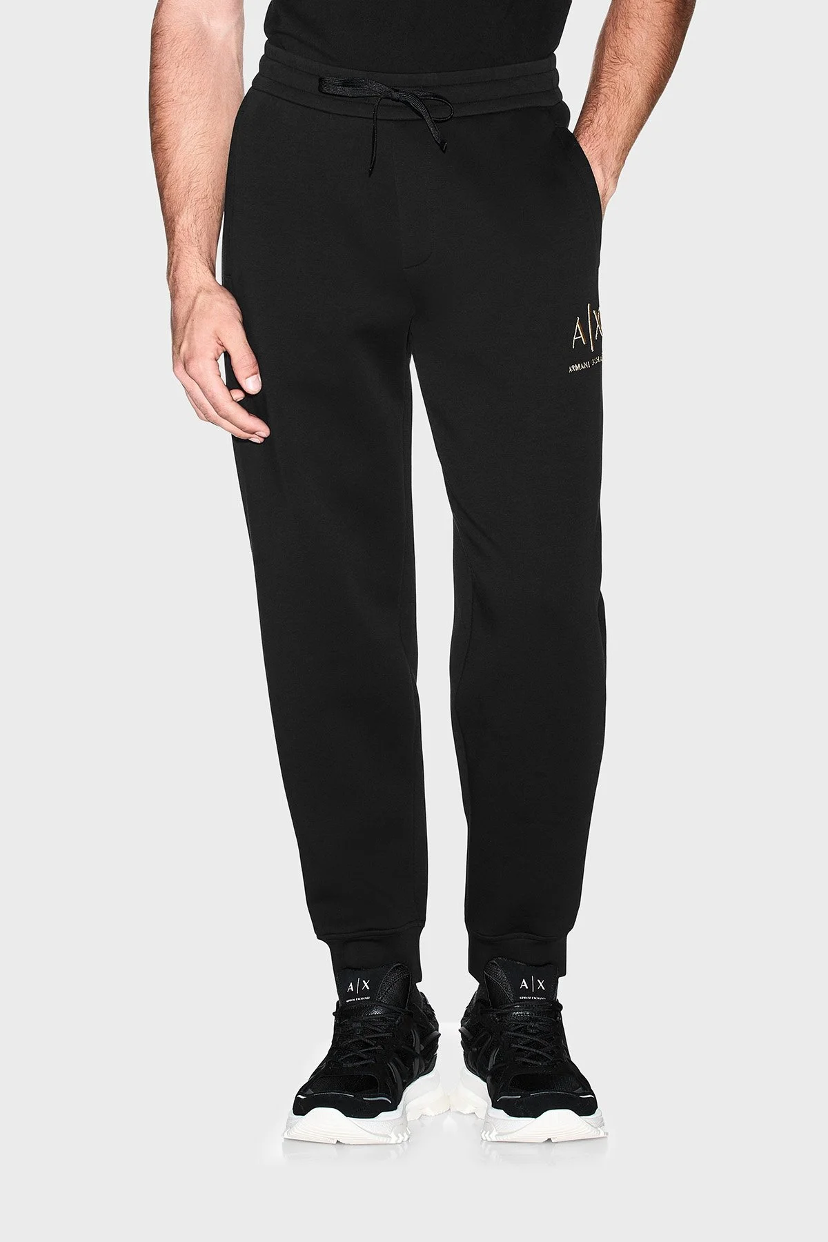 Armani Exchange Regular Fit Lastikli Paça Erkek Pantolon XM003553 AF20150 UC001 Siyah - 1