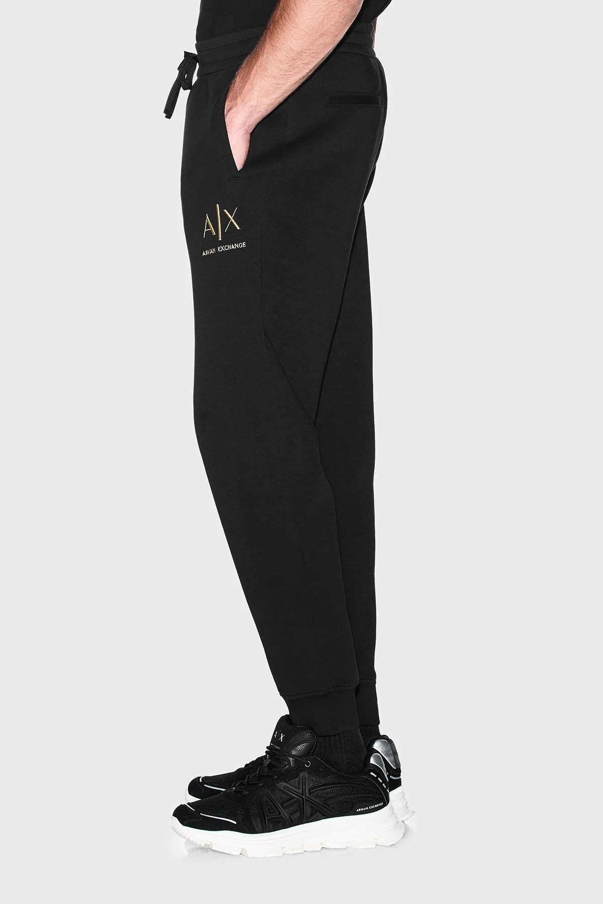 Armani Exchange Regular Fit Lastikli Paça Erkek Pantolon XM003553 AF20150 UC001 Siyah - 4