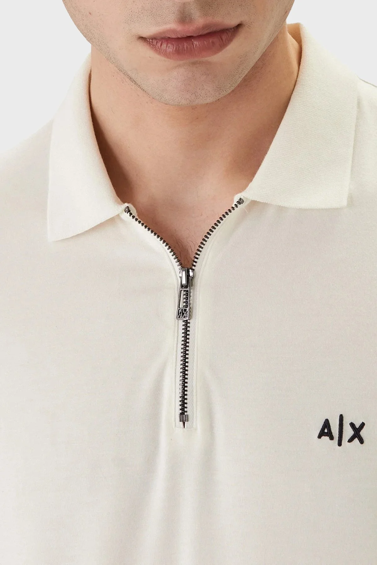Armani Exchange Regular Fit Logolu Fermuarlı Erkek Polo XM002372 AF21936 U0009 BEYAZ - 4