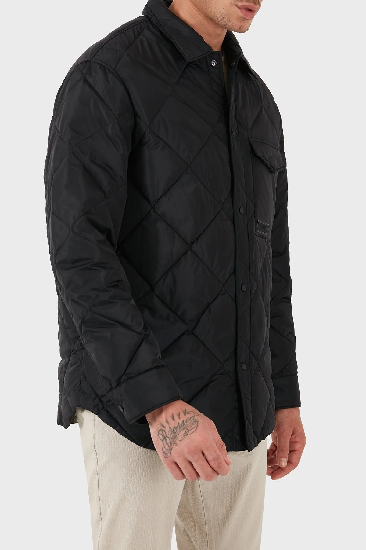 Armani Exchange Regular Fit Polo Yaka Göğüs Cep Detaylı Erkek Mont 6DZB04 ZN4XZ 1200 SİYAH - 7