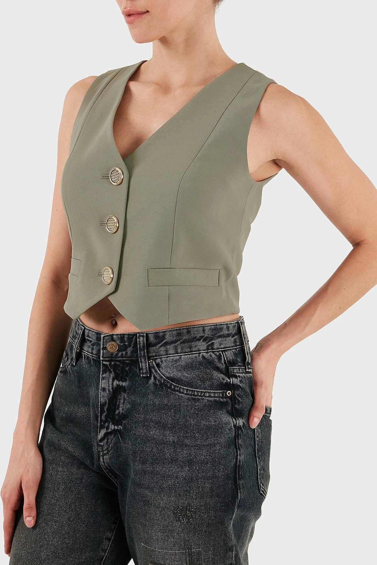 Armani Exchange Regular Fit V Yaka Düğmeli Bayan Yelek XW001279 AF16148 U6242 KAHVE - 4