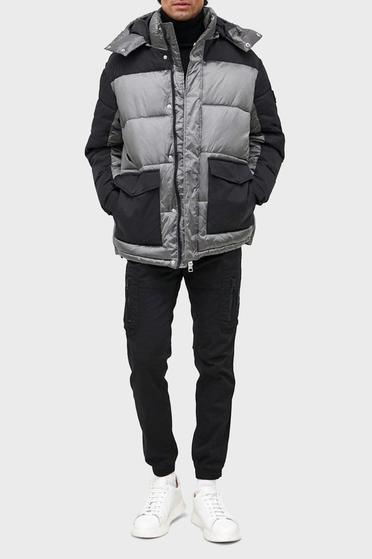 Armani Exchange Relaxed Fit Çıkarılabilir Kapüşonlu Şişme Erkek Mont 6LZK34 ZNWHZ 7900 SİYAH - 1