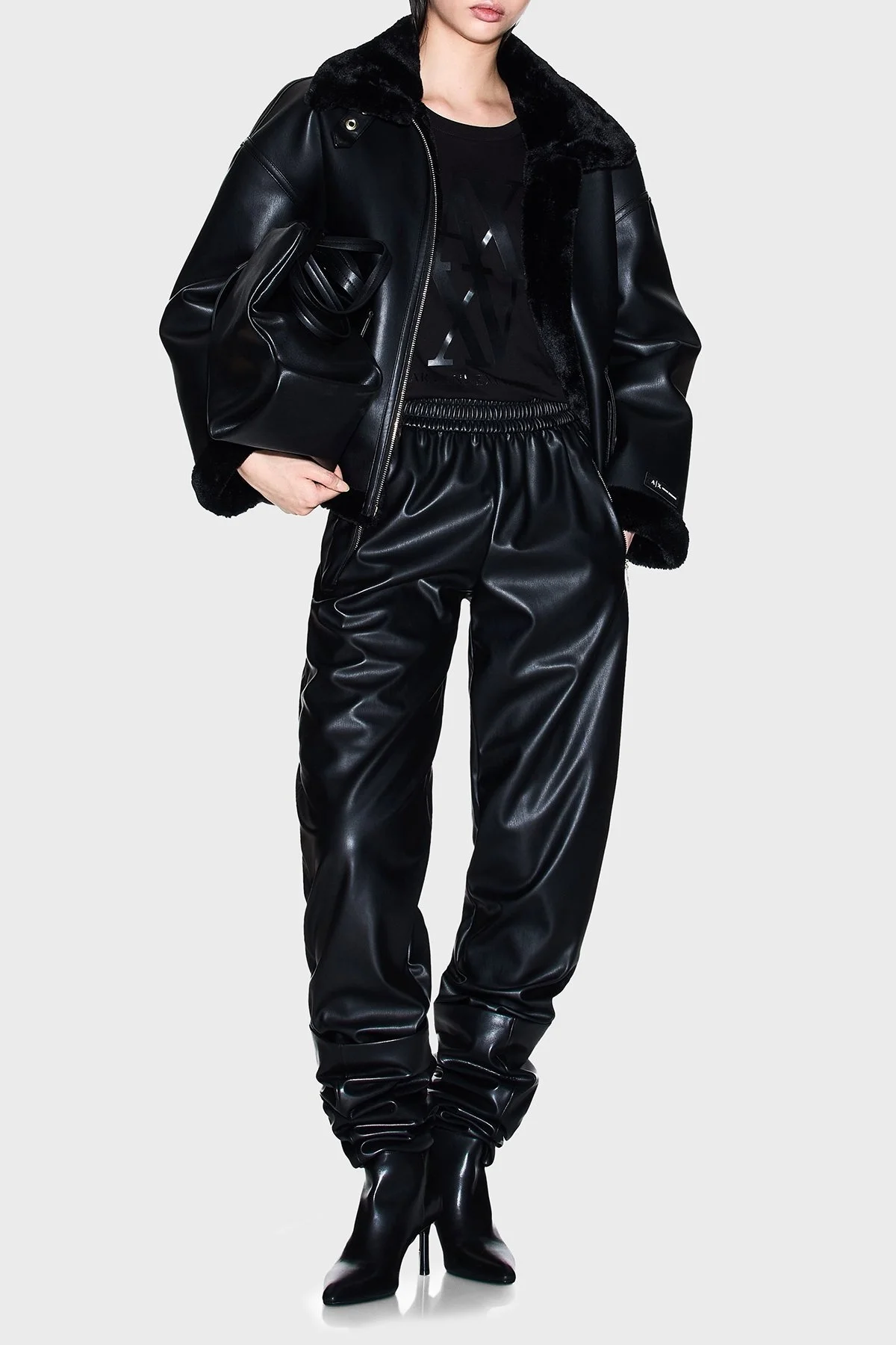 Armani Exchange Relaxed Fit Lastikli Bel Düz Paça Bayan Pantolon XW000681 AF16106 UC001 SİYAH - 2