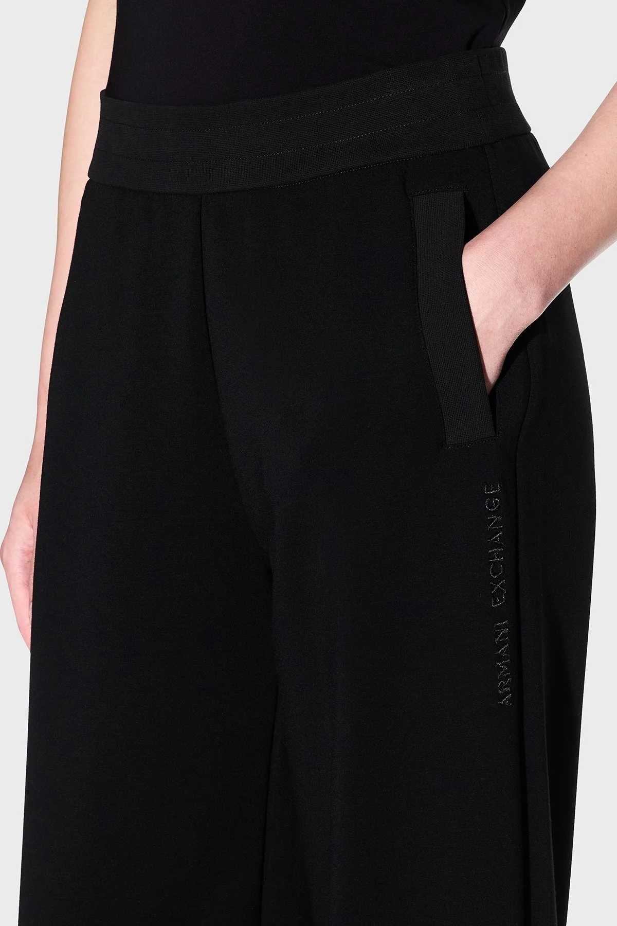 Armani Exchange Relaxed Fit Lastikli Paça Logolu Jogger Bayan Pantolon XW001011 AF16111 UC001 SİYAH - 4