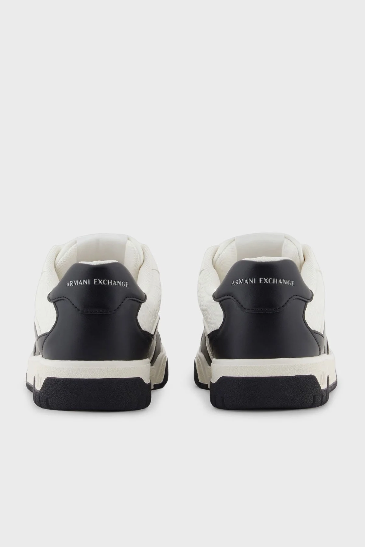 Armani Exchange Renk Bloklu Sneaker Erkek Ayakkabı XM001933 AF17537 MC011 SİYAH-BEYAZ - 5