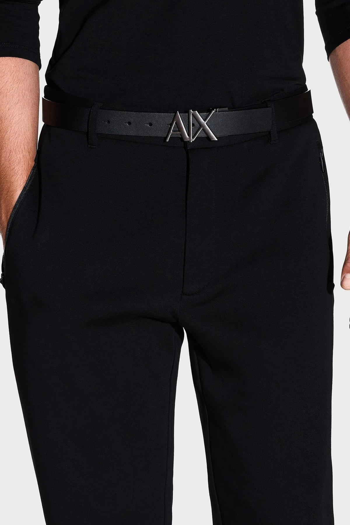 Armani Exchange Streç Pamuklu Regular Fit Orta Bel Düz Paça Erkek Pantolon XM001302 AF10818 UC001 SİYAH - 4