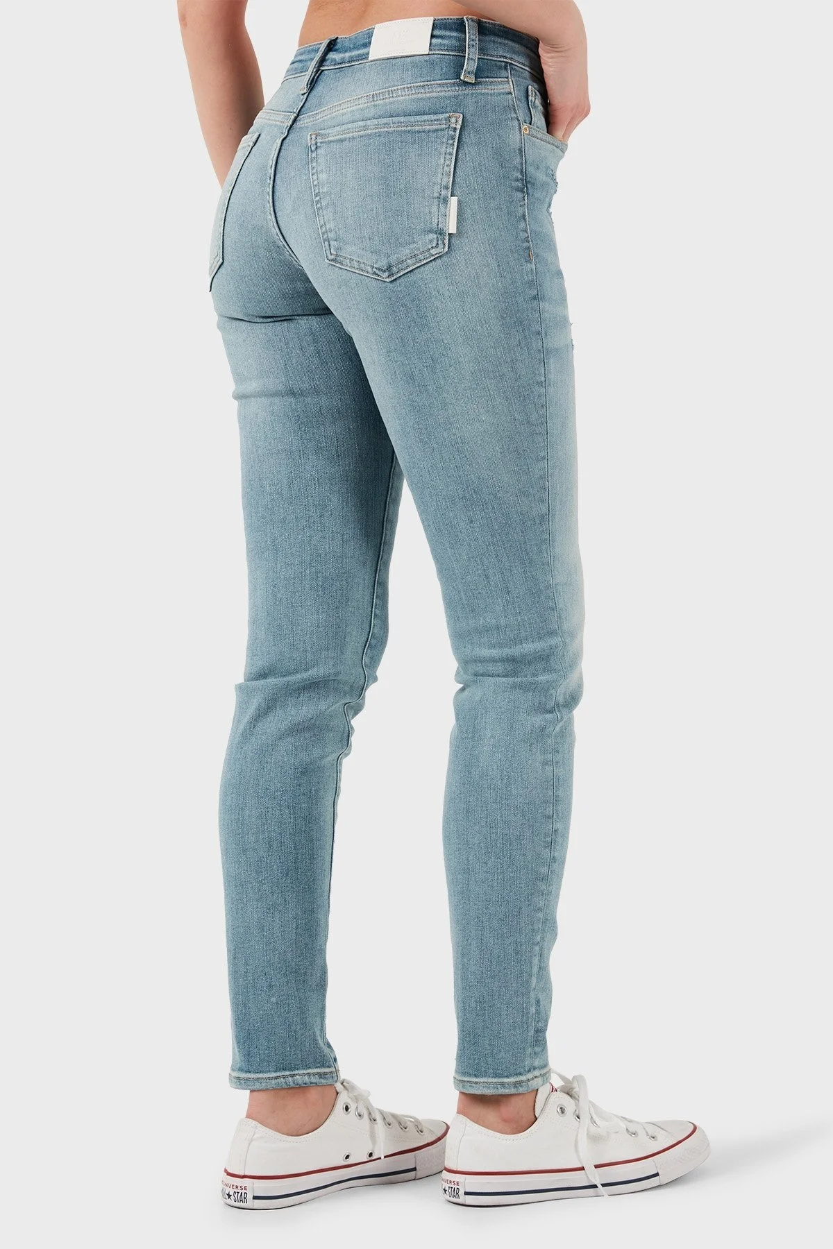 Armani Exchange Streç Pamuklu Slim Fit Normal Bel Dar Paça Jeans Bayan Kot Pantolon XW000123 AF12864 MB003 MAVİ - 12