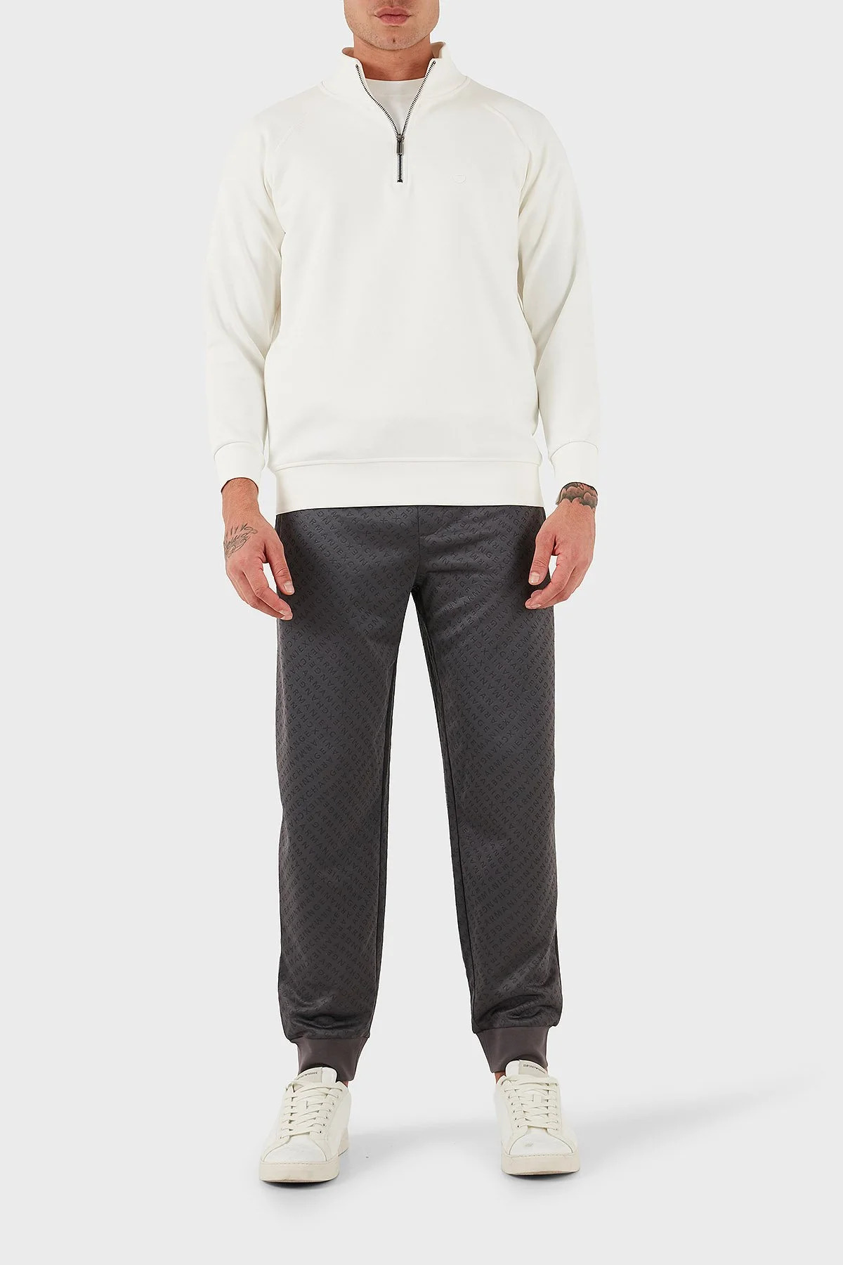 Armani Exchange Tamamen Jakarlı Relaxed Fit Lastikli Paça Jogger Erkek Pantolon XM001356 AF16259 F8039 GRİ - 2