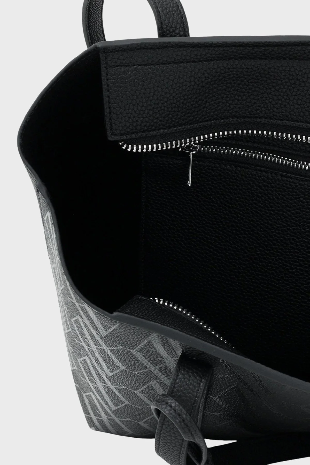 Armani Exchange Tamamı Logolu Omuz Askılı Bayan Çanta XW001199 AF15325 FC099 SİYAH - 10