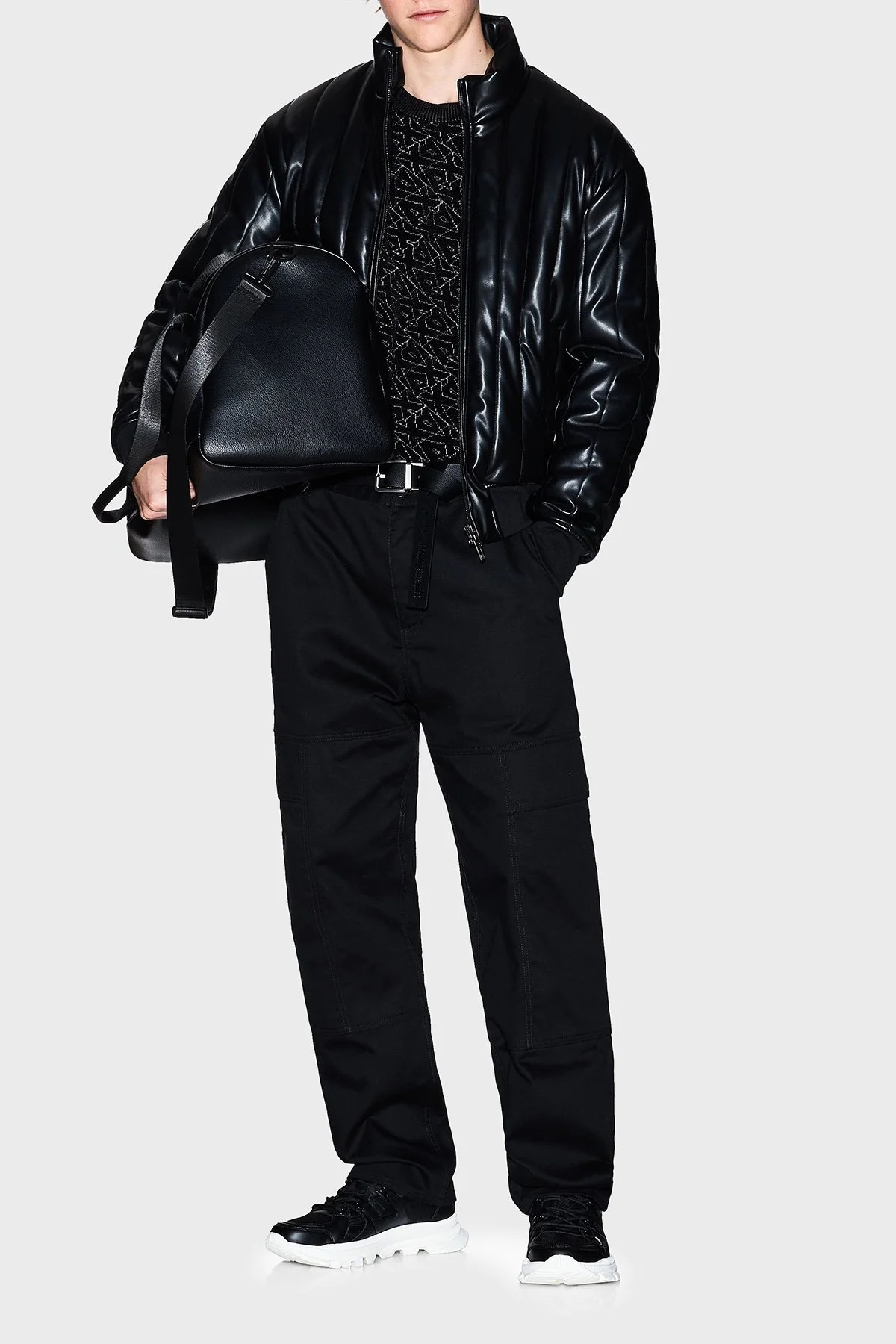 Armani Exchange Tamamı Logolu Regular Fit Bisiklet Yaka Erkek Kazak XM001330 AF16916 FC196 SİYAH - 2