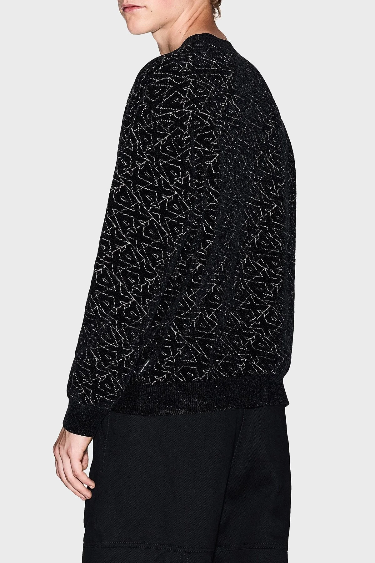 Armani Exchange Tamamı Logolu Regular Fit Bisiklet Yaka Erkek Kazak XM001330 AF16916 FC196 SİYAH - 3