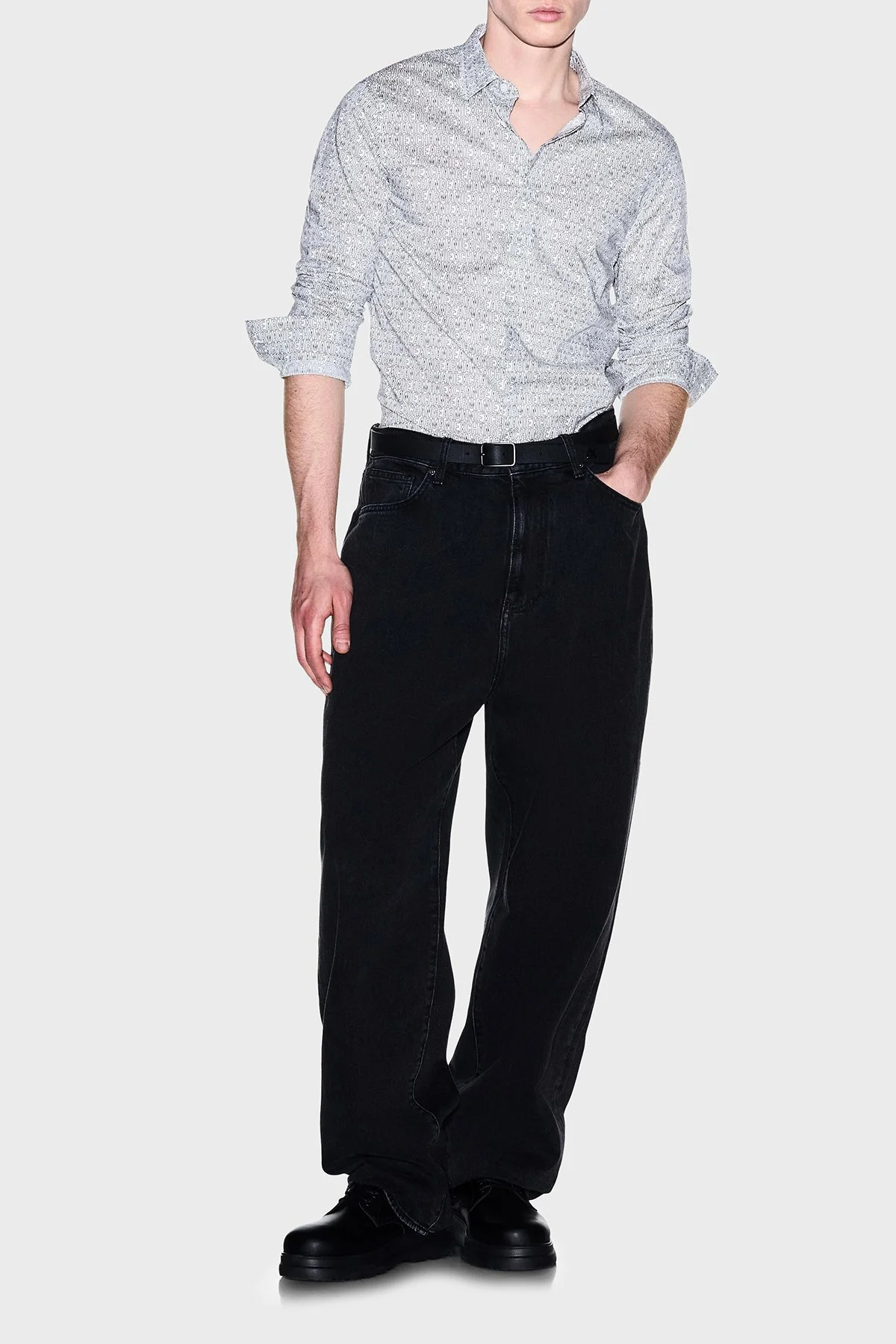 Armani Exchange Tamamı Logolu Slim Fit Uzun Kollu Erkek Gömlek XM000625 AF13184 F0219 Kırık beyaz - 2