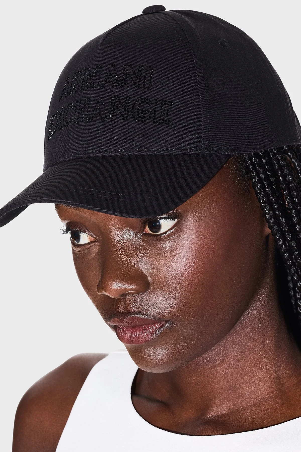 Armani Exchange Taşlı Logo Detaylı % 100 Pamuk Bayan Şapka XW002847 AF15502 UC001 SİYAH - 2