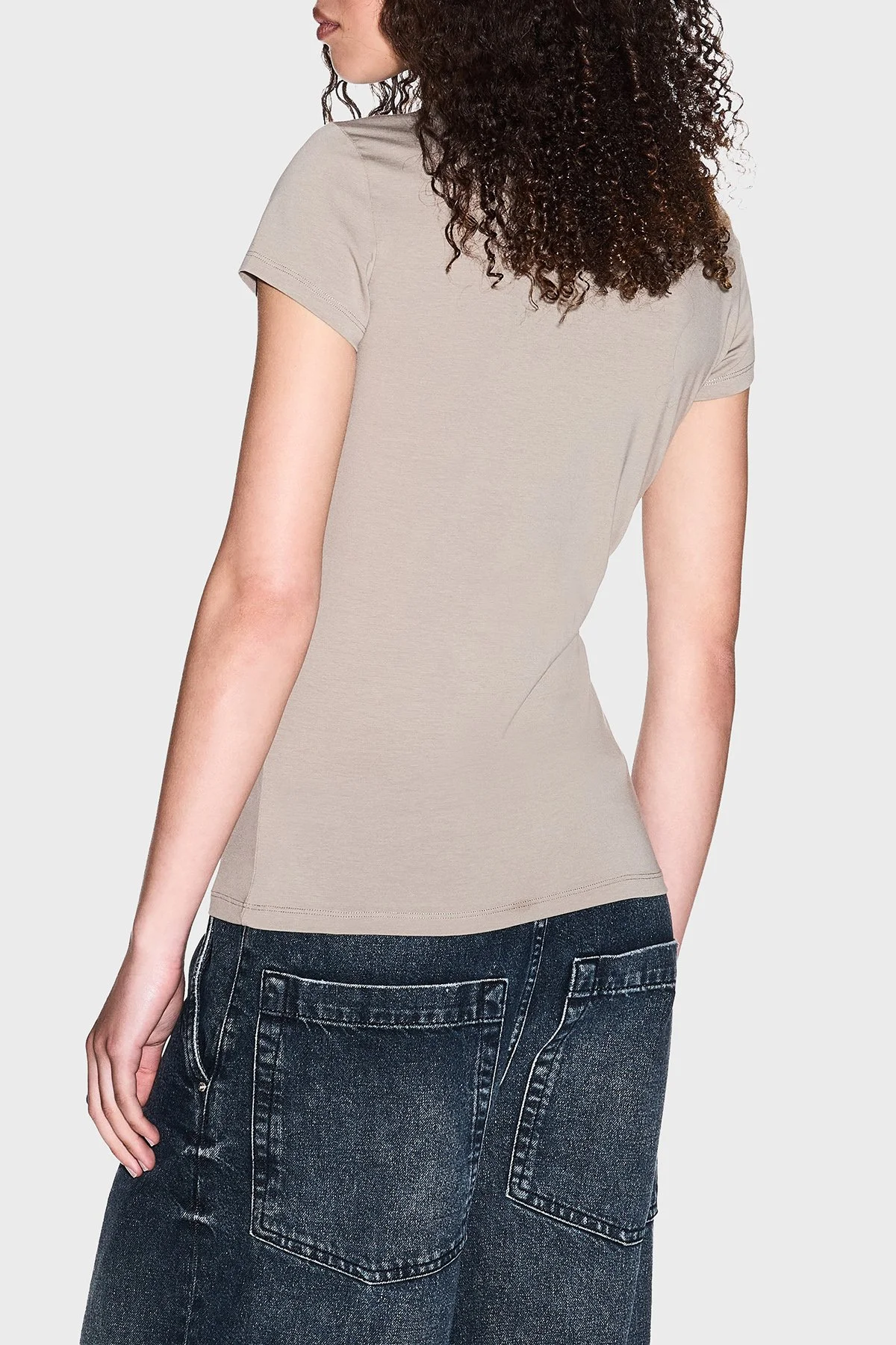 Armani Exchange Taşlı Logolu % 100 Pamuk Slim Fit Bisiklet Yaka Bayan T Shirt XW001349 AF17173 U6242 BEJ - 3