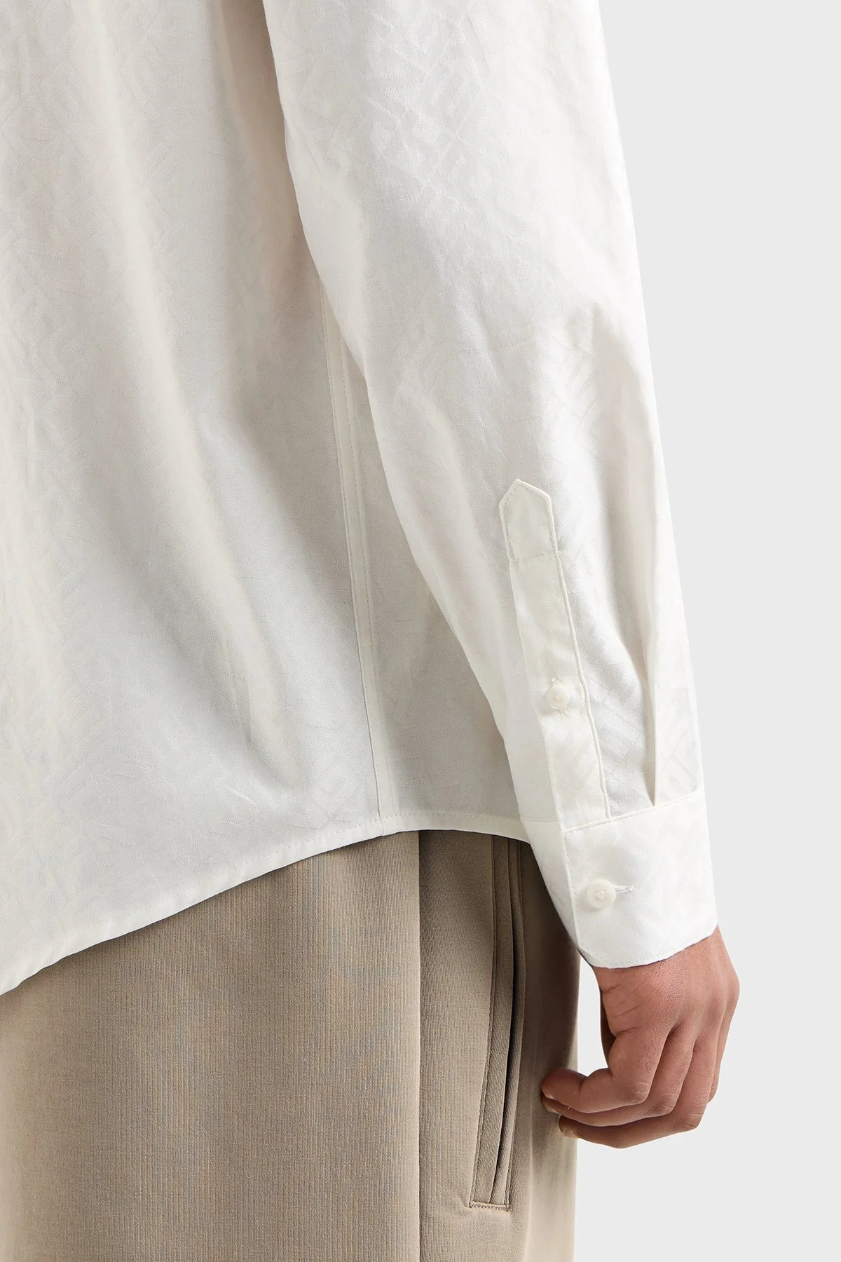 Armani Exchange Tümü Logolu % 100 Pamuk Regular Fit Erkek Gömlek XM000431 AF13131 F0045 EKRU - 9