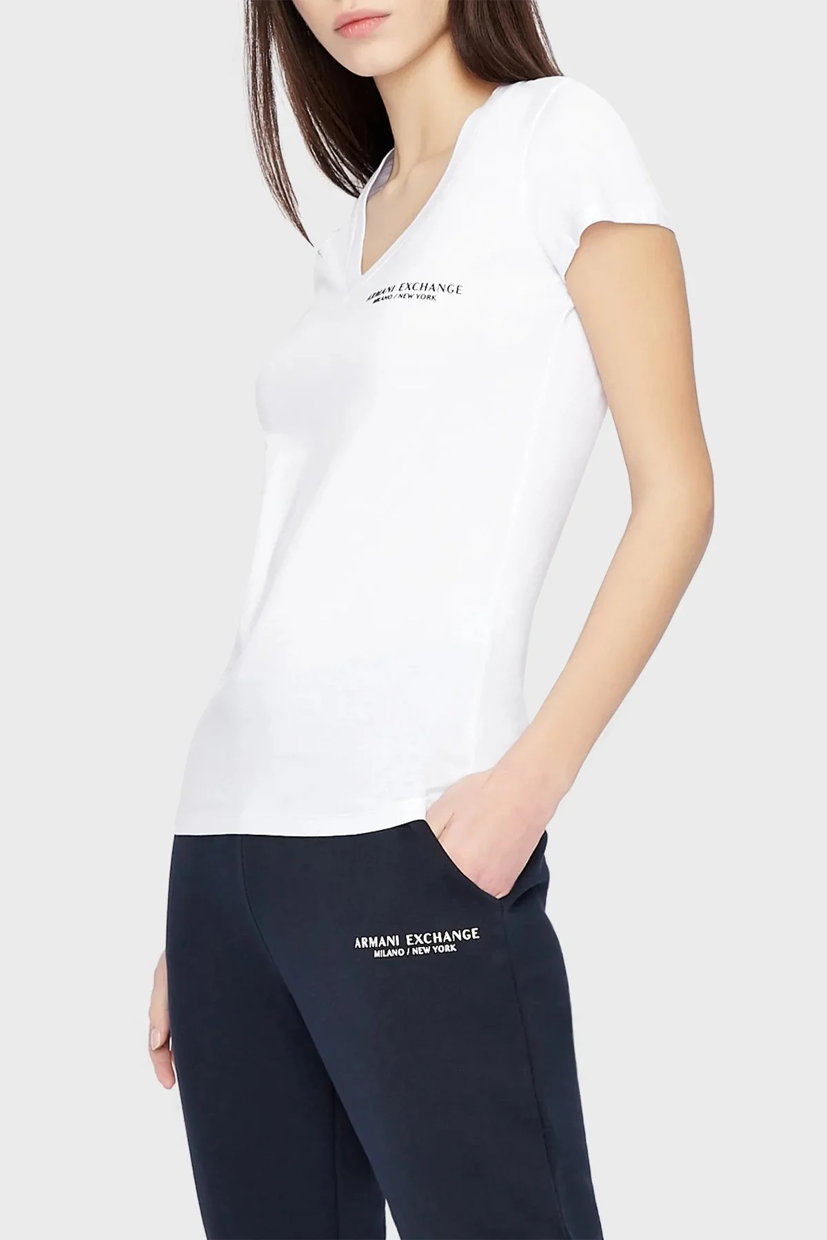 Armani Exchange V Yaka % 100 Pamuk Regular Fit Bayan T Shirt 8NYT81 YJG3Z 1000 BEYAZ - 5